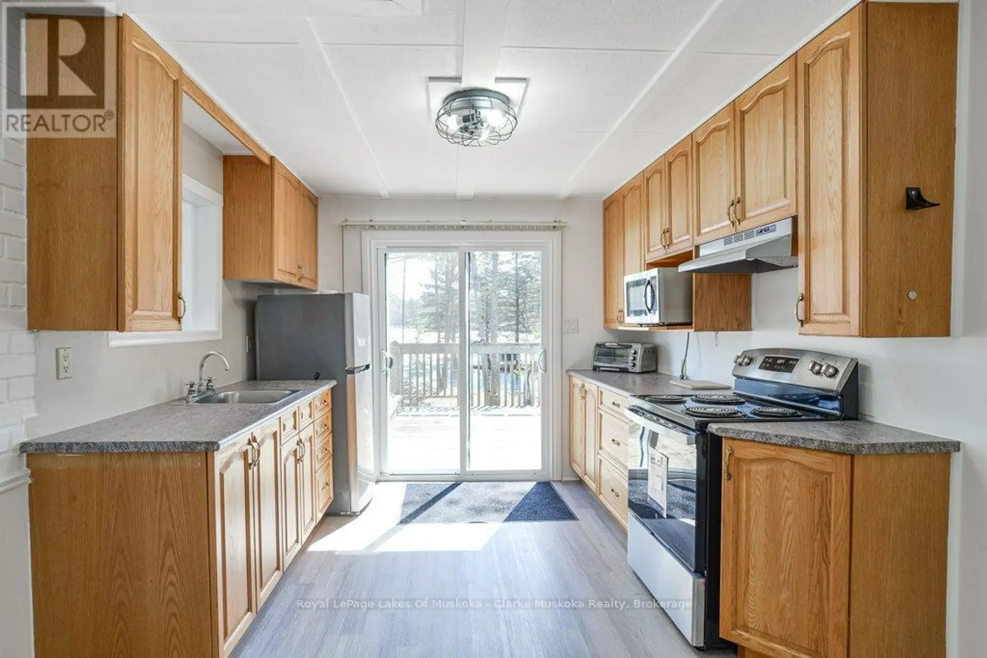 525 HIAWATHA ROAD - Image 4