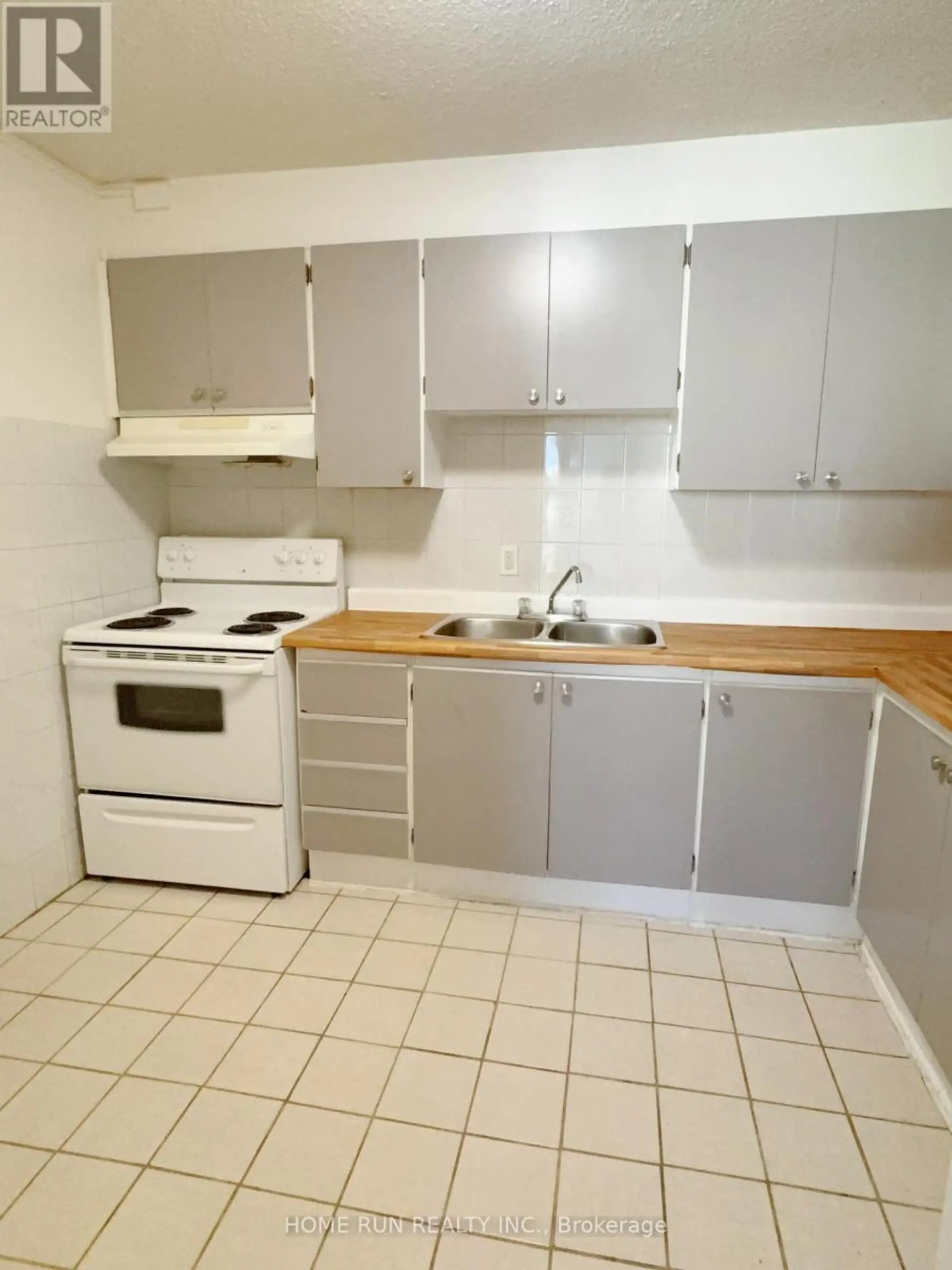 #1401 1380 PRINCE OF WALES DRIVE - Image 2