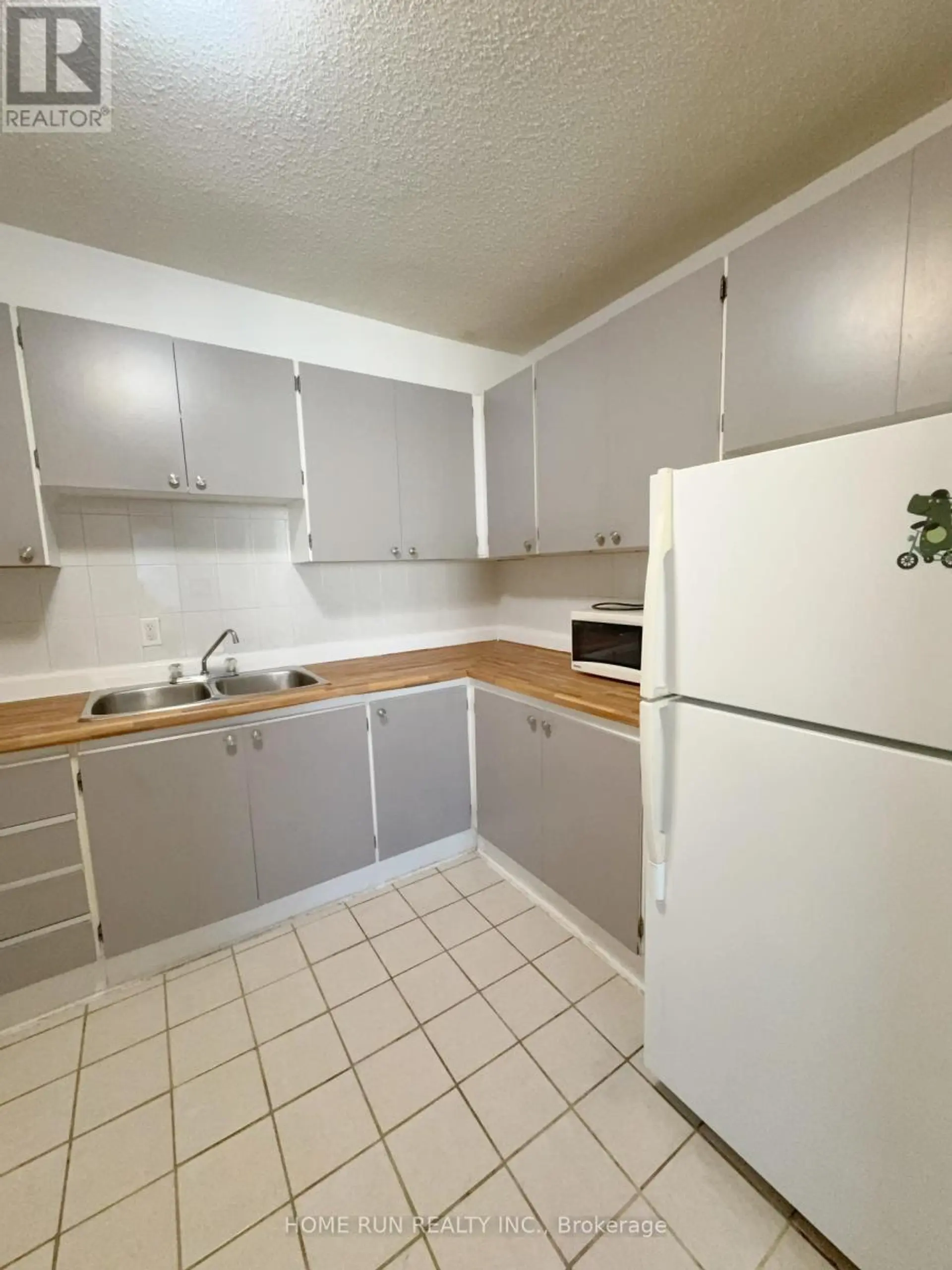 #1401 1380 PRINCE OF WALES DRIVE - Image 3