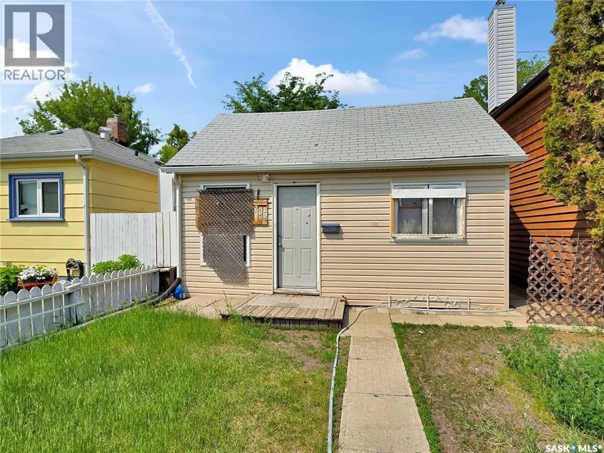 Property at 205 J AVENUE S, Saskatoon, SK