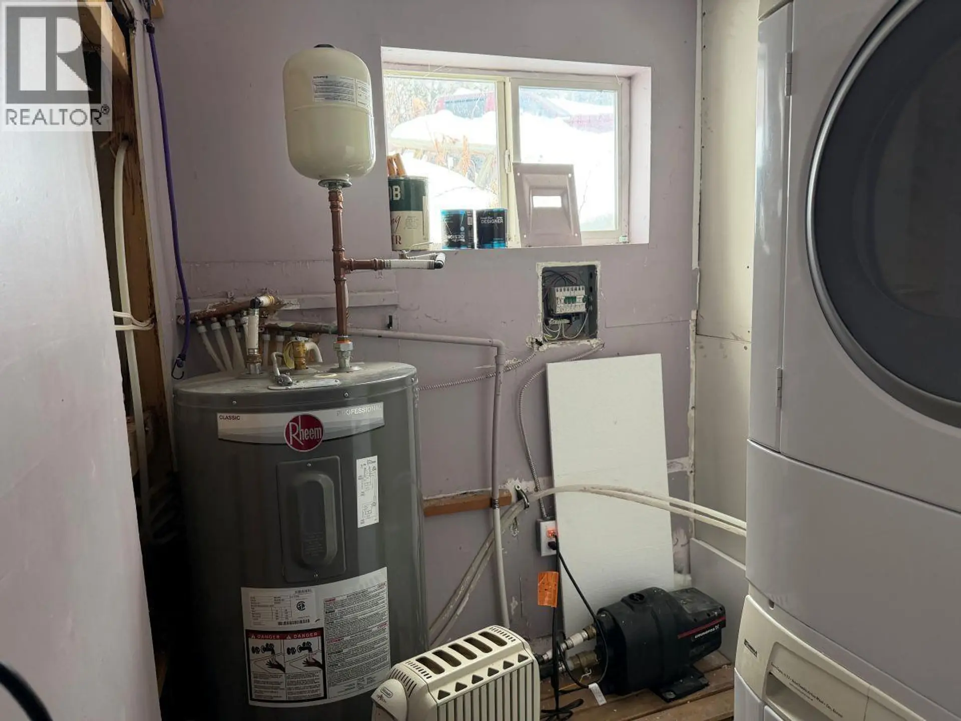 Property at 13234 LAKESHORE DRIVE, Charlie Lake, BC