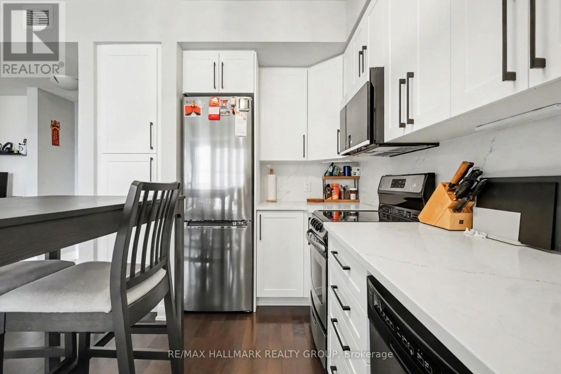 #1502 40 NEPEAN STREET - Image 8