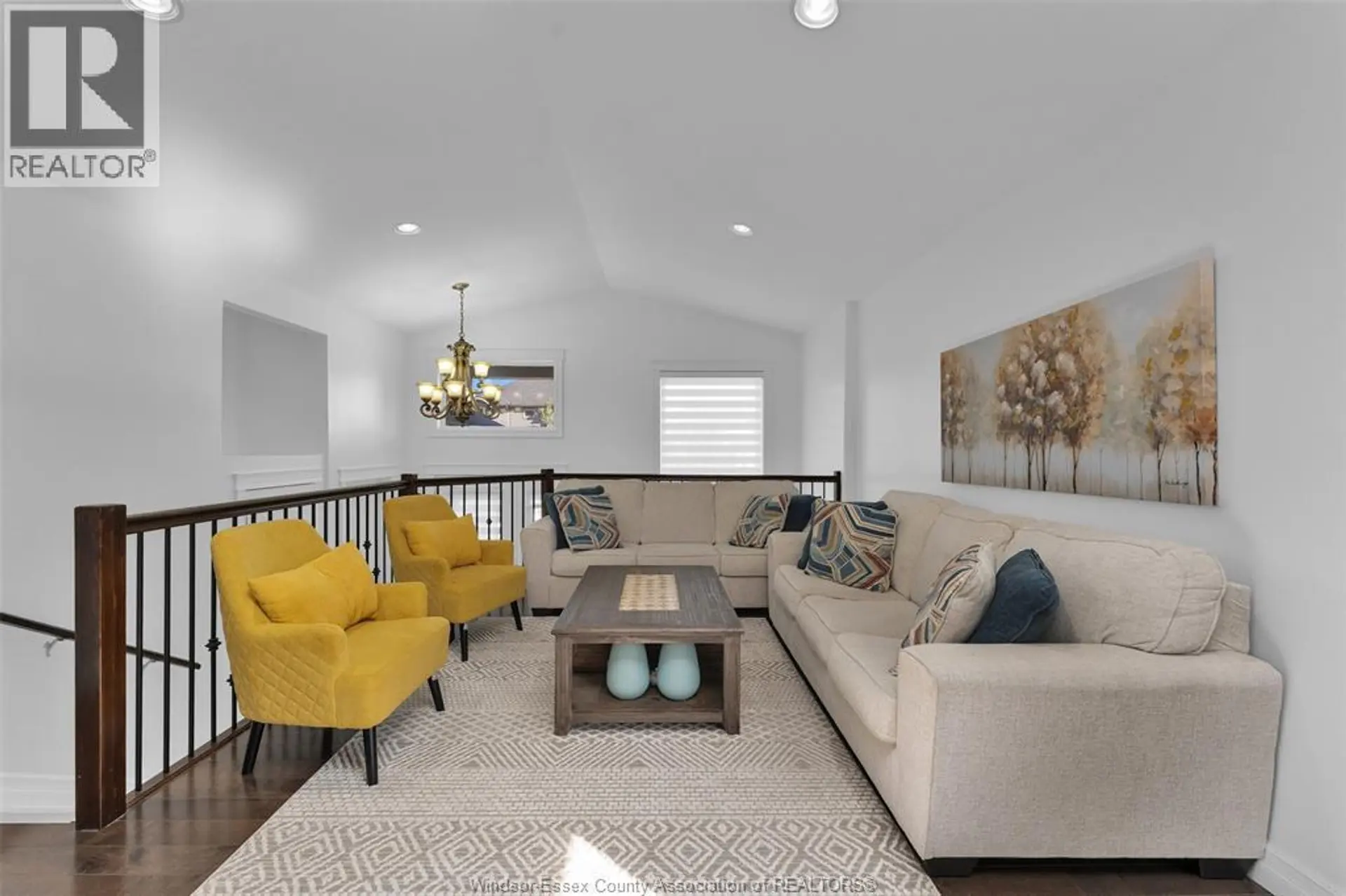 3921 ZANZIBAR CRESCENT - Image 3