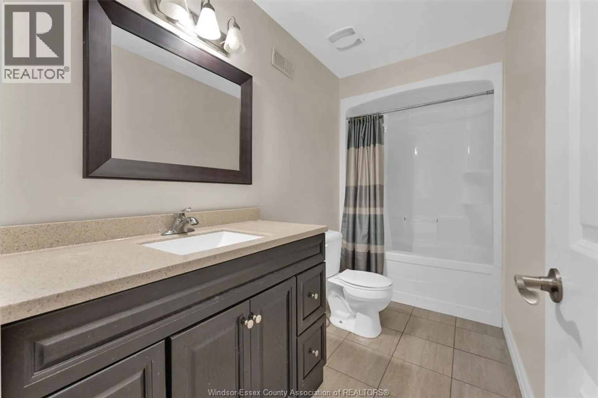 3921 ZANZIBAR CRESCENT - Image 15