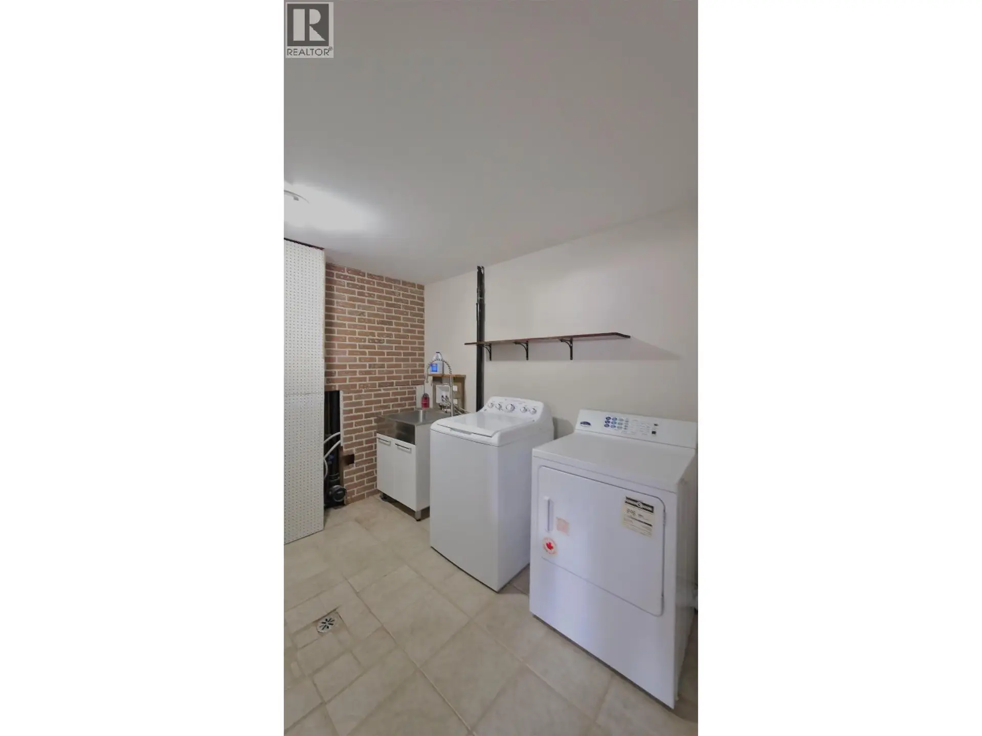 Property at 7946 ROSEWOOD PLACE, Prince George, BC