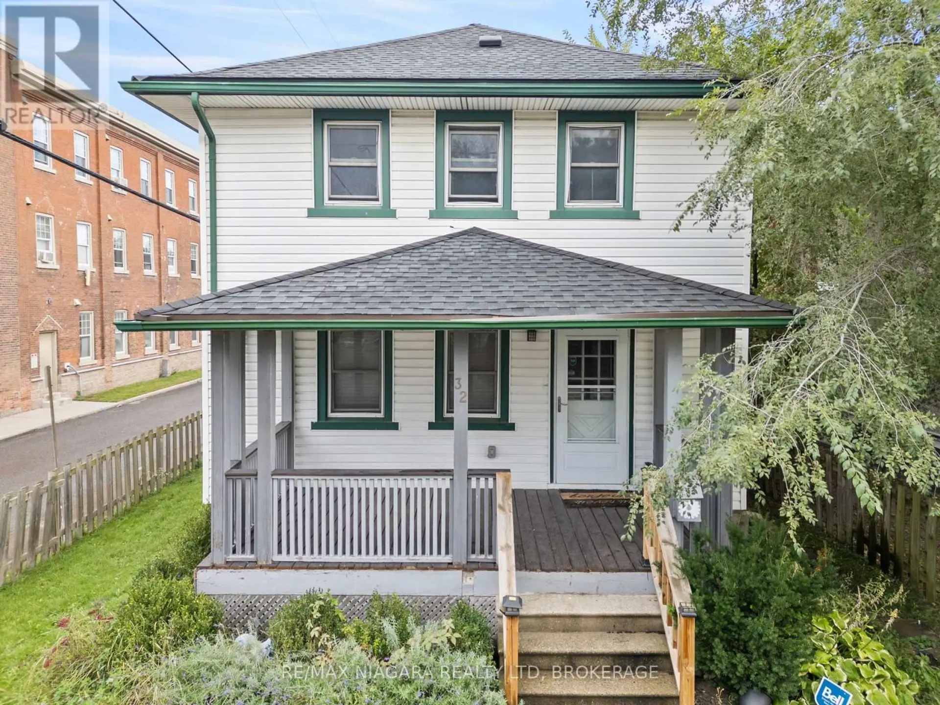 32 PAGE STREET - Image 2