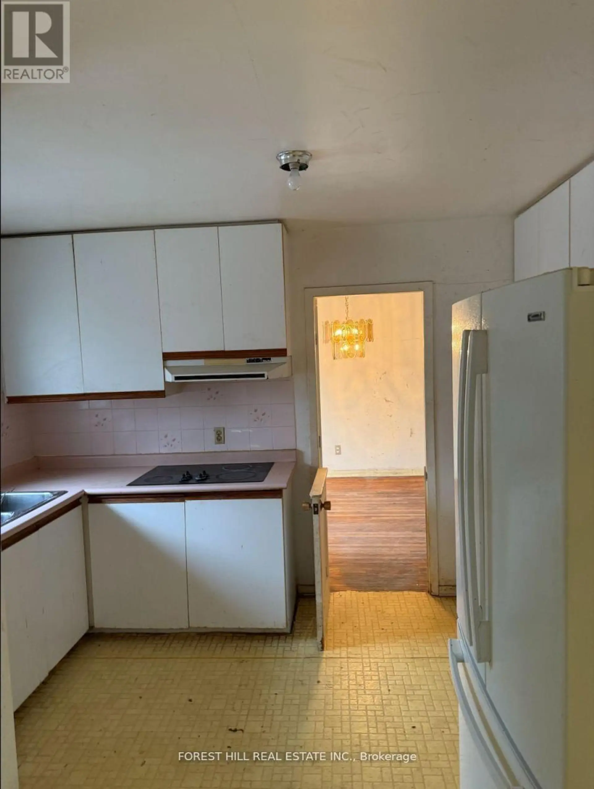 176 MAY AVENUE - Image 2