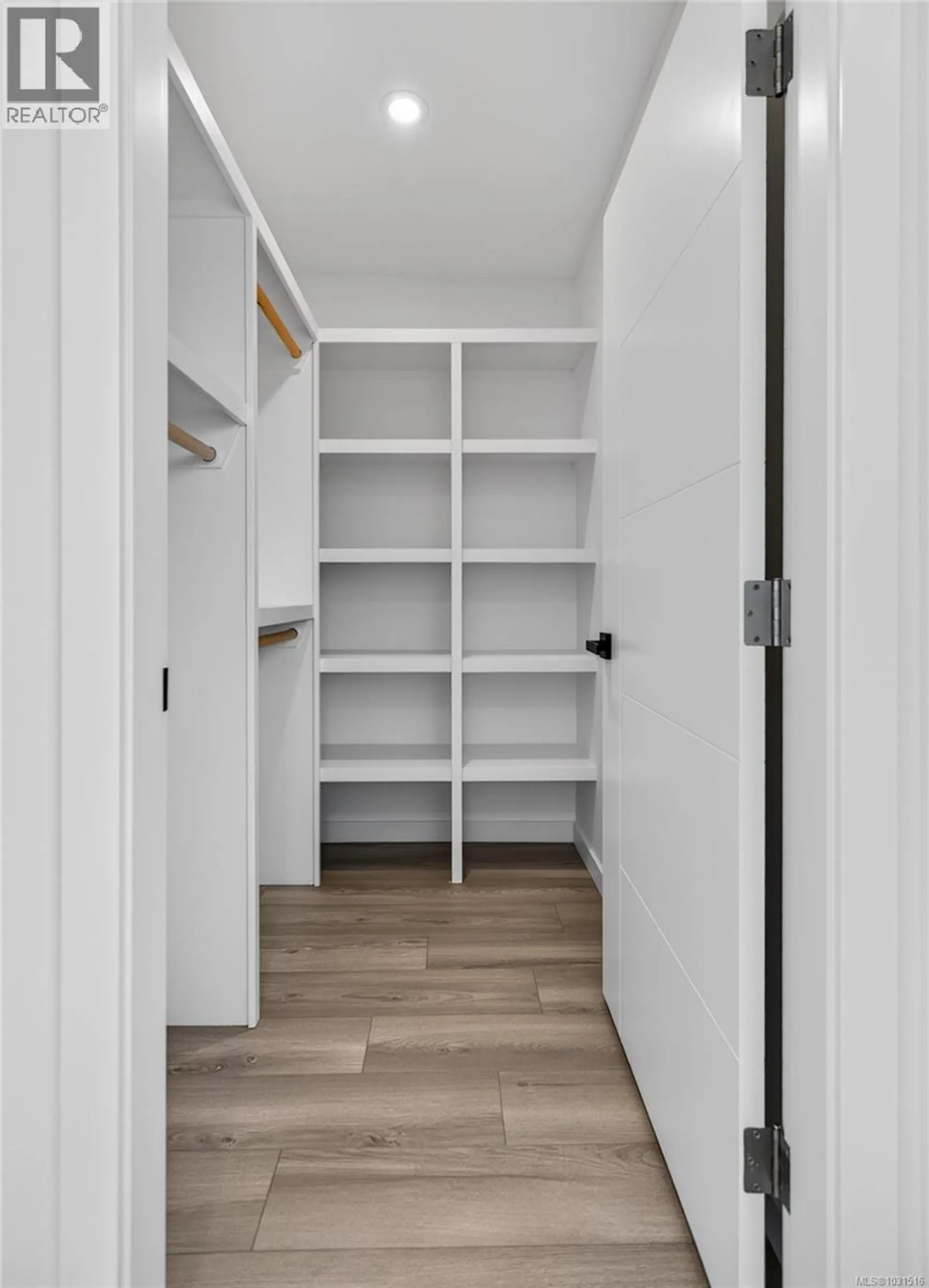 Property at #5 1590 PIERCY AVE, Courtenay, BC