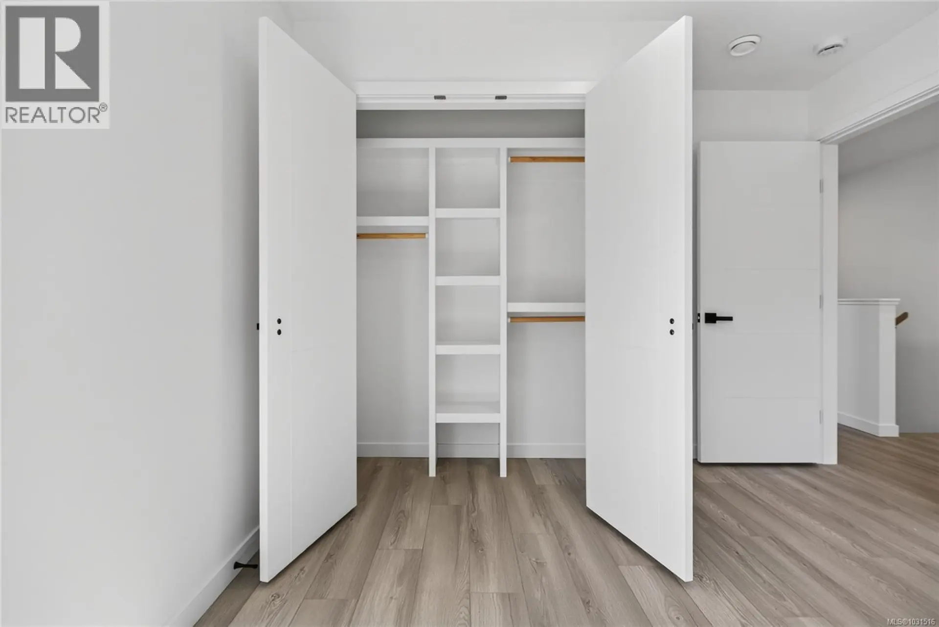 Property at #5 1590 PIERCY AVE, Courtenay, BC