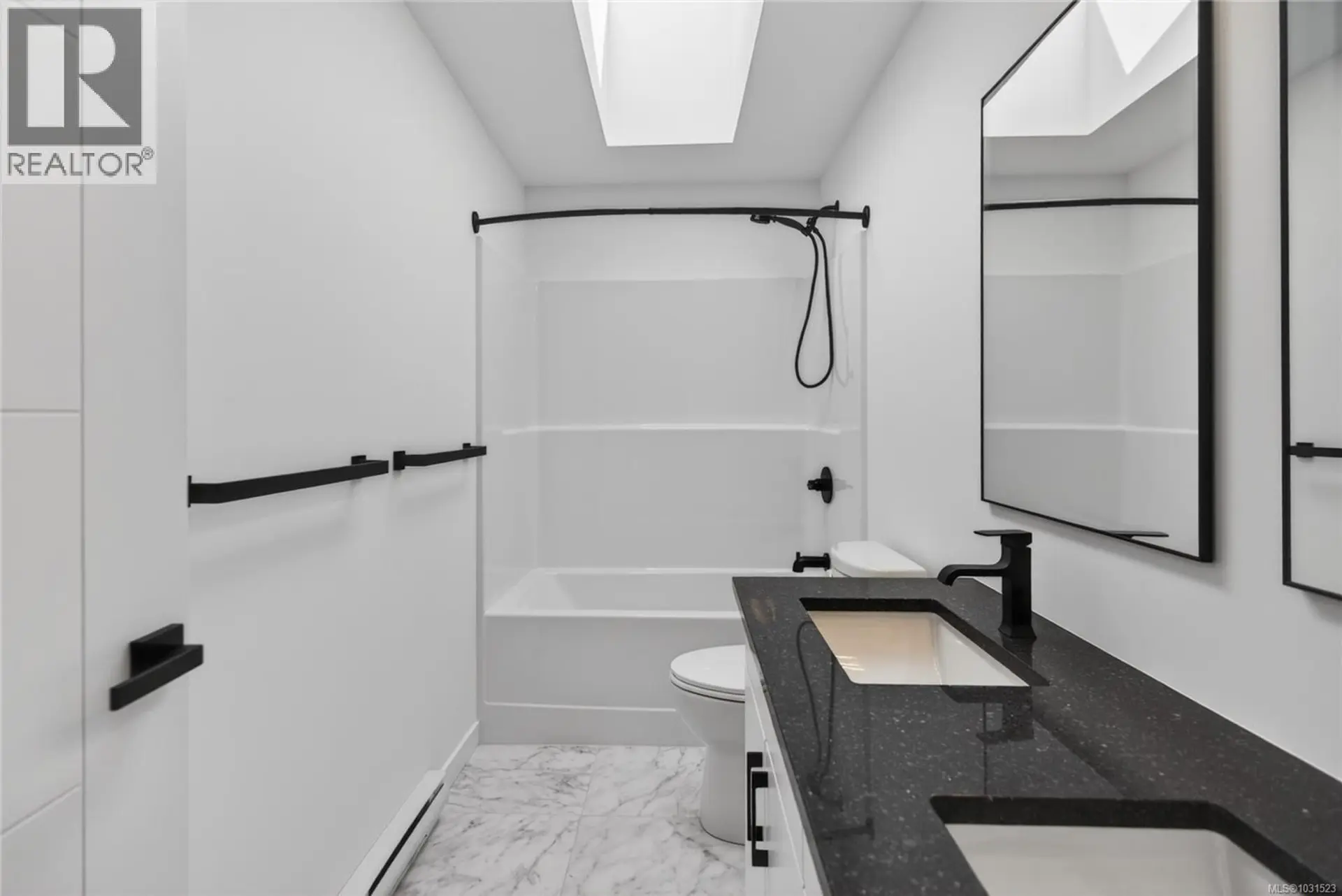 Property at #7 1590 PIERCY AVE, Courtenay, BC