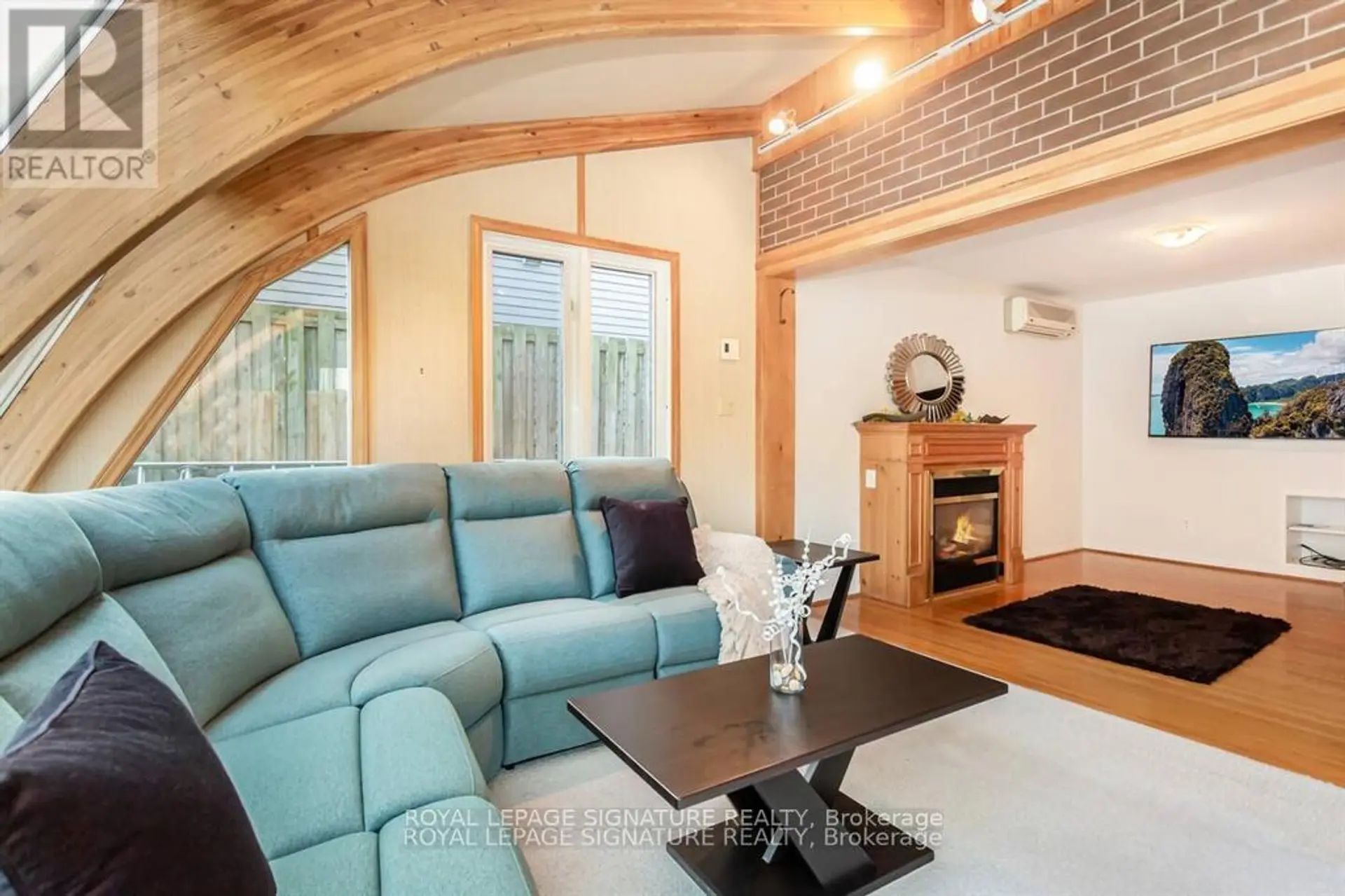 153 ULSTER DRIVE - Image 2