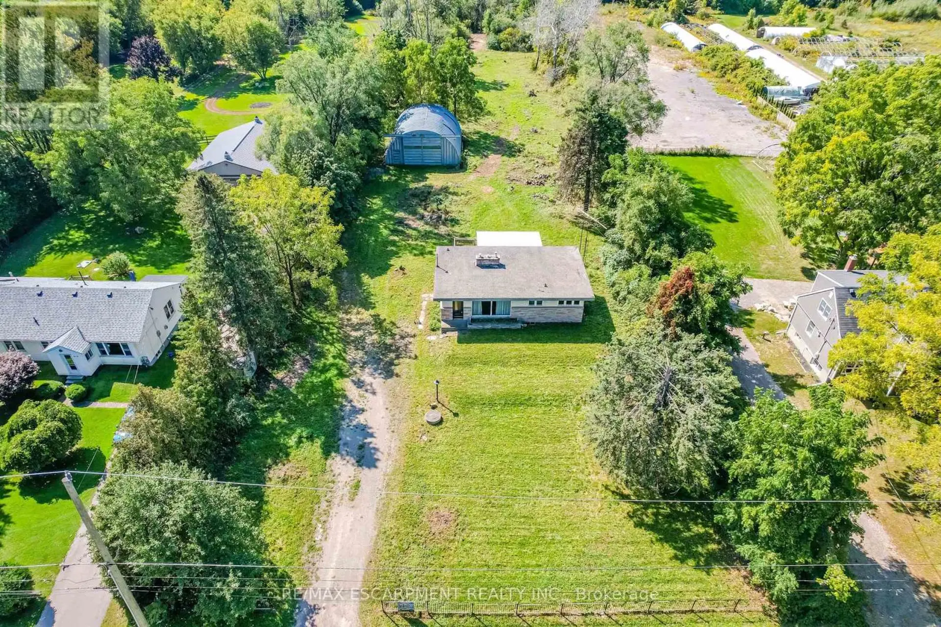 623 ROBSON ROAD - Image 1