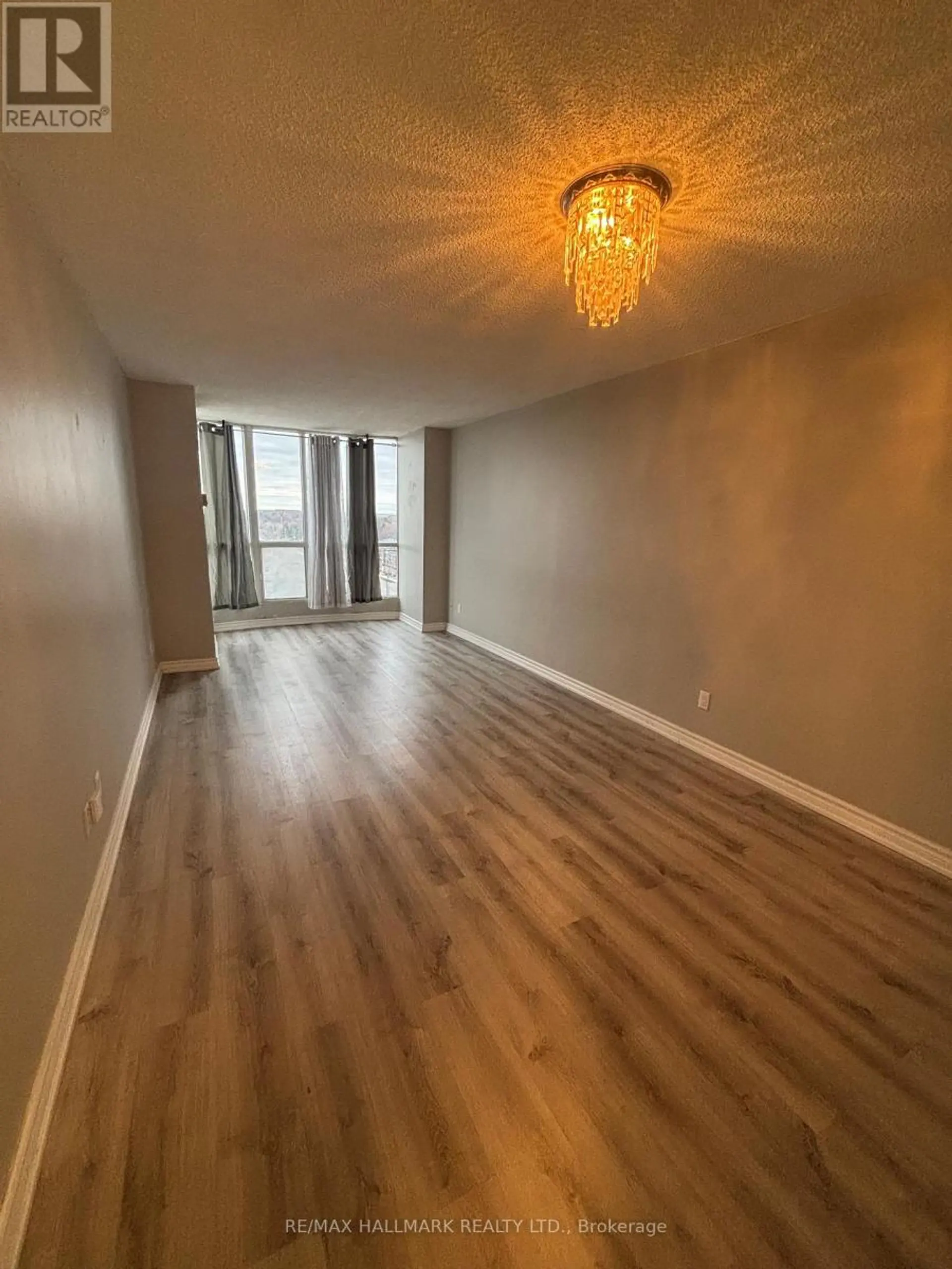 #1003 1470 MIDLAND AVENUE - Image 4