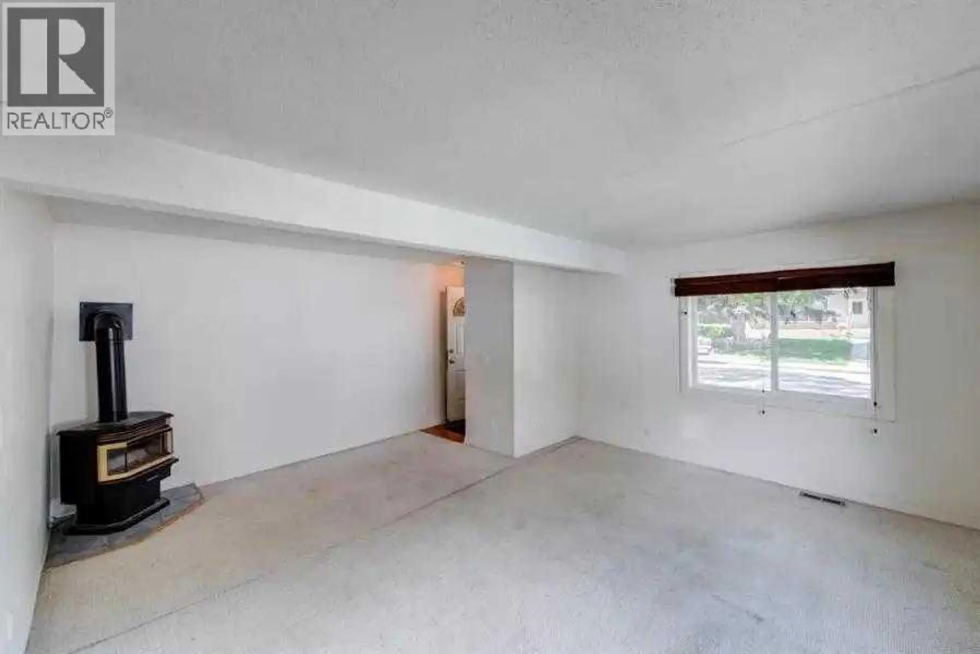 6622 18A Street SE - Image 5