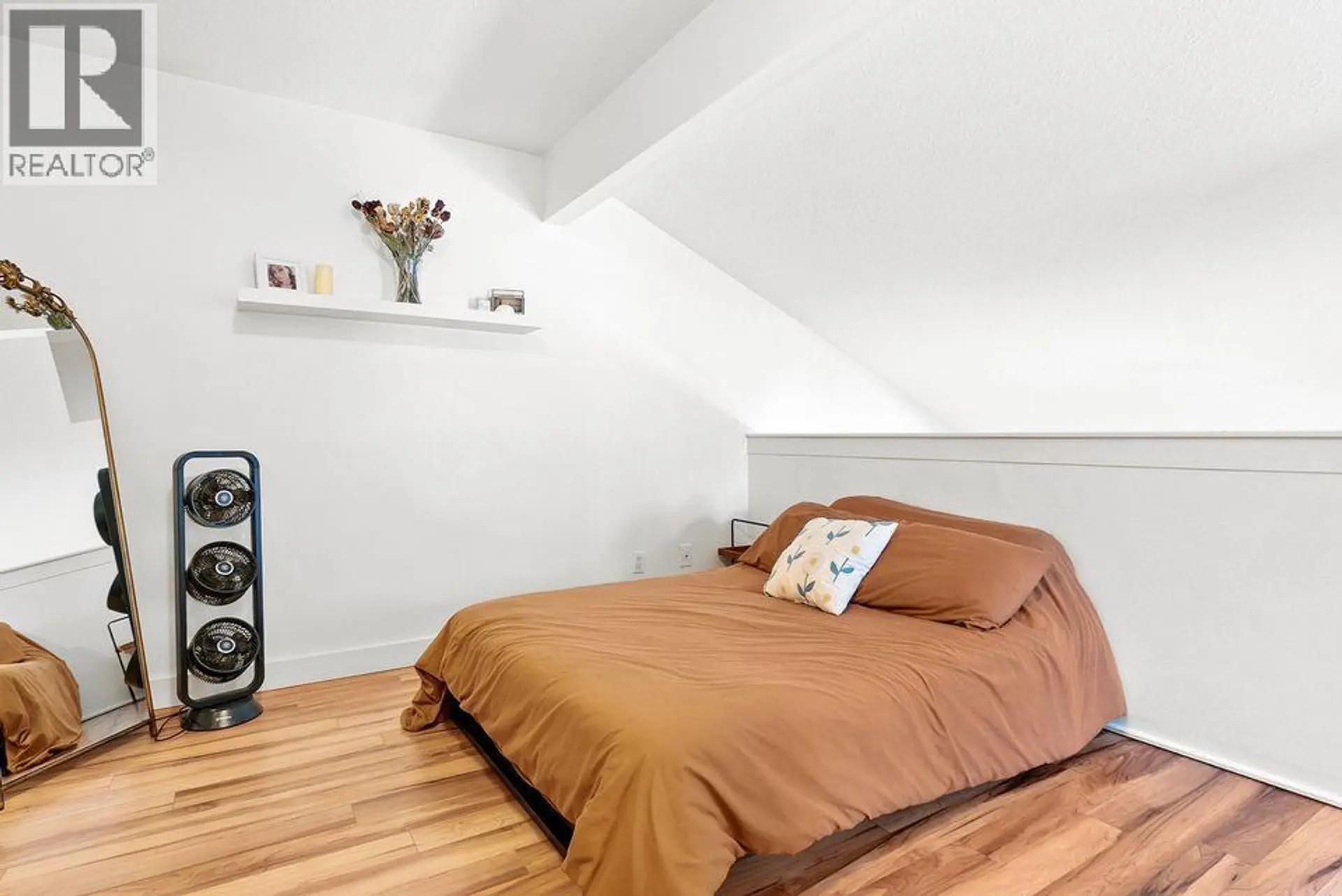 Property at #304 3155 GORDON DRIVE, Kelowna, BC