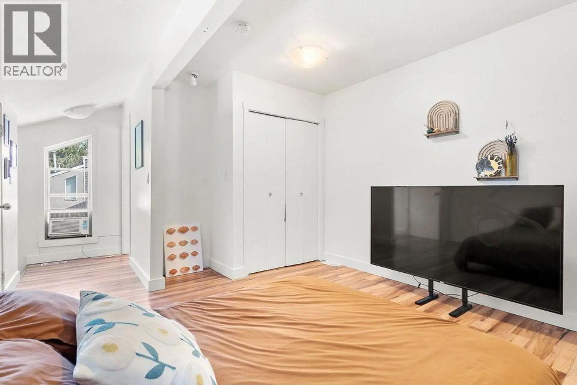 Property at #304 3155 GORDON DRIVE, Kelowna, BC