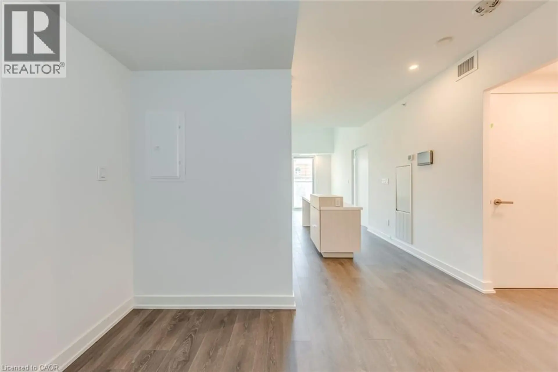 #303 370 MARTHA STREET - Image 15