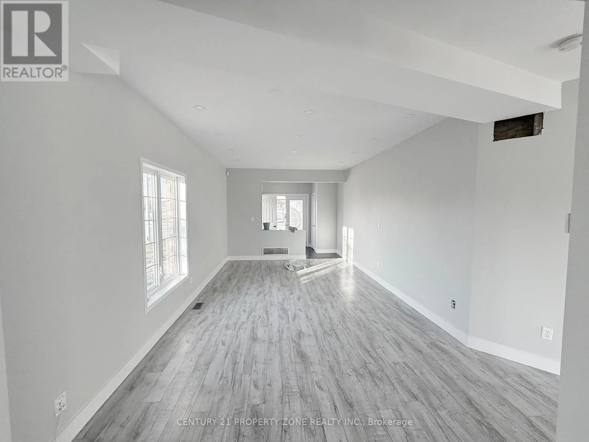 2 ABBOTSBURY DRIVE - Image 4