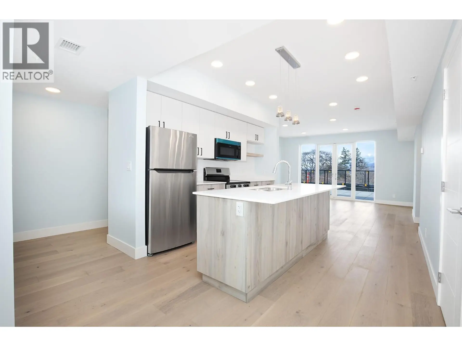 Property at #402 215 ROYAL AVENUE, Kamloops, BC