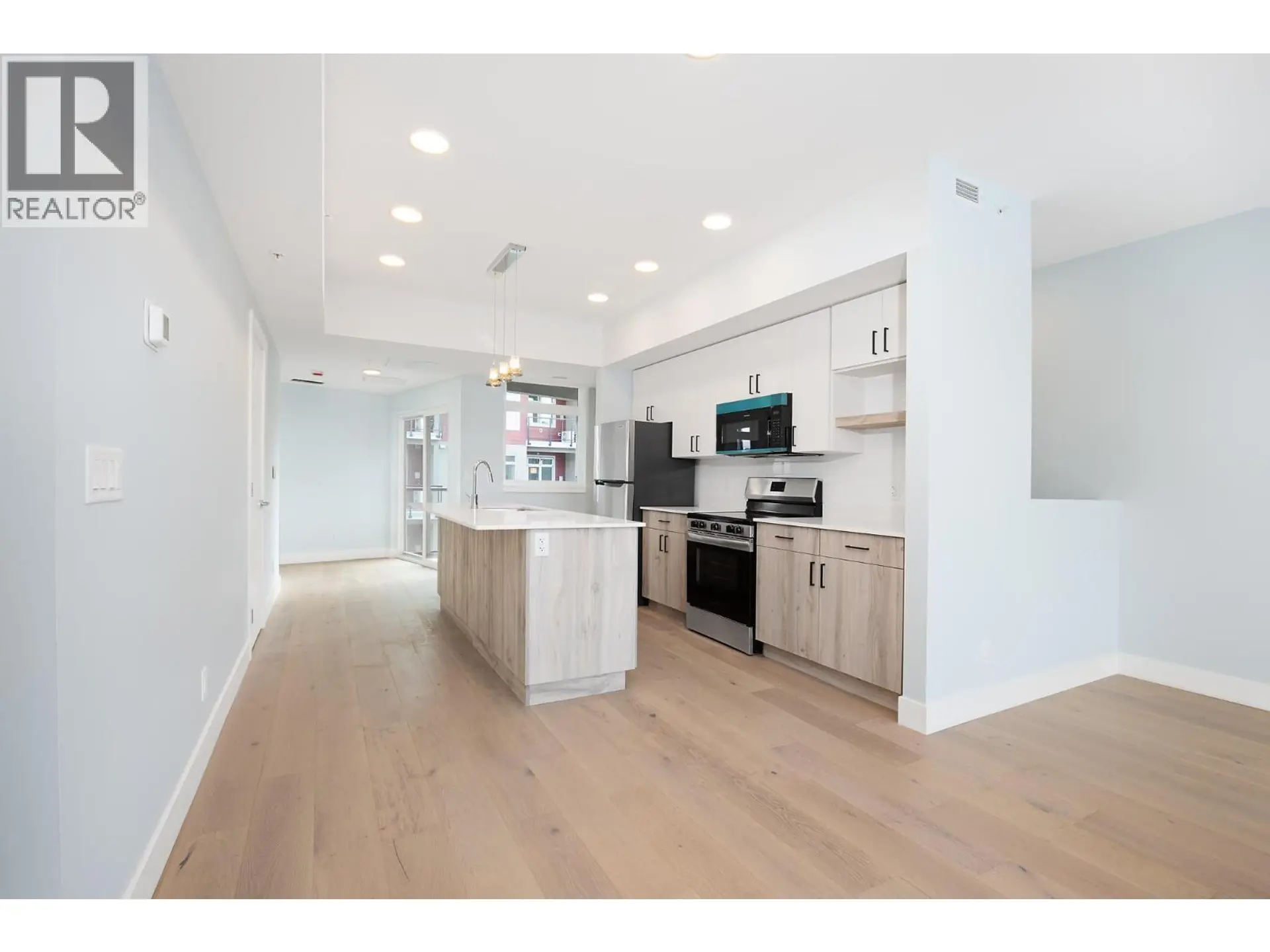 Property at #402 215 ROYAL AVENUE, Kamloops, BC