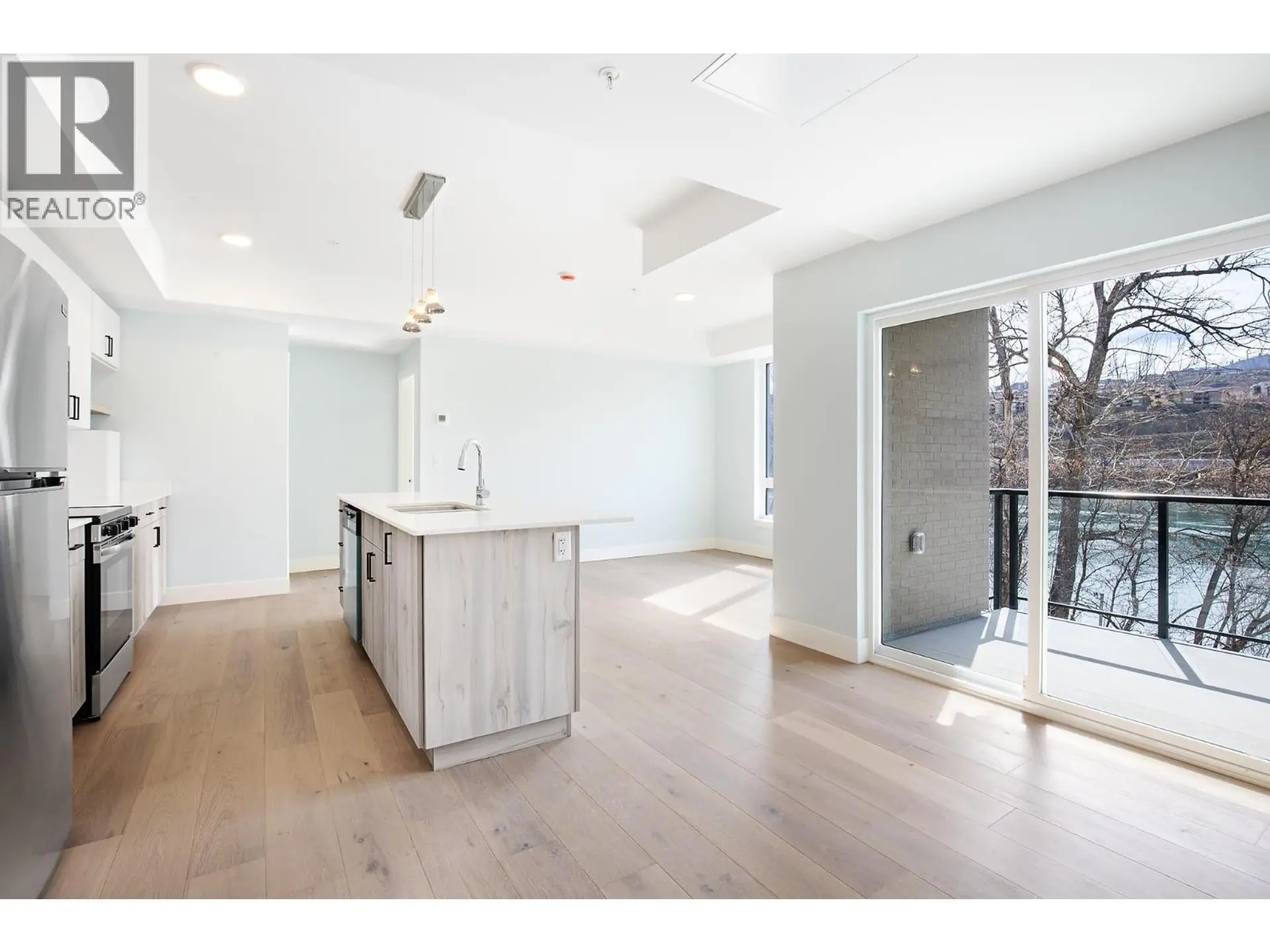 Property at #204 215 ROYAL AVENUE, Kamloops, BC