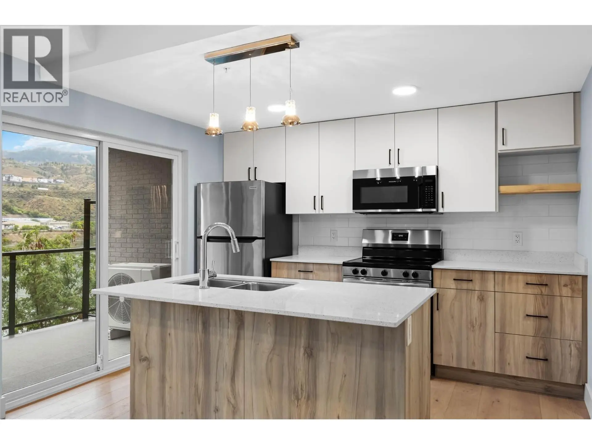 Property at #204 207 ROYAL AVENUE, Kamloops, BC