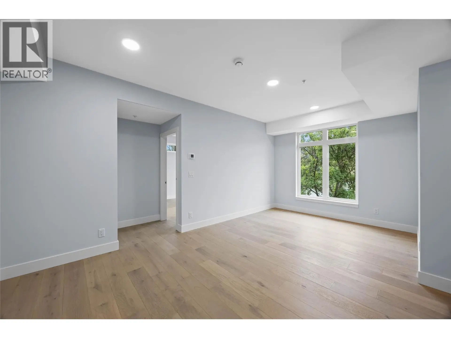 Property at #204 207 ROYAL AVENUE, Kamloops, BC