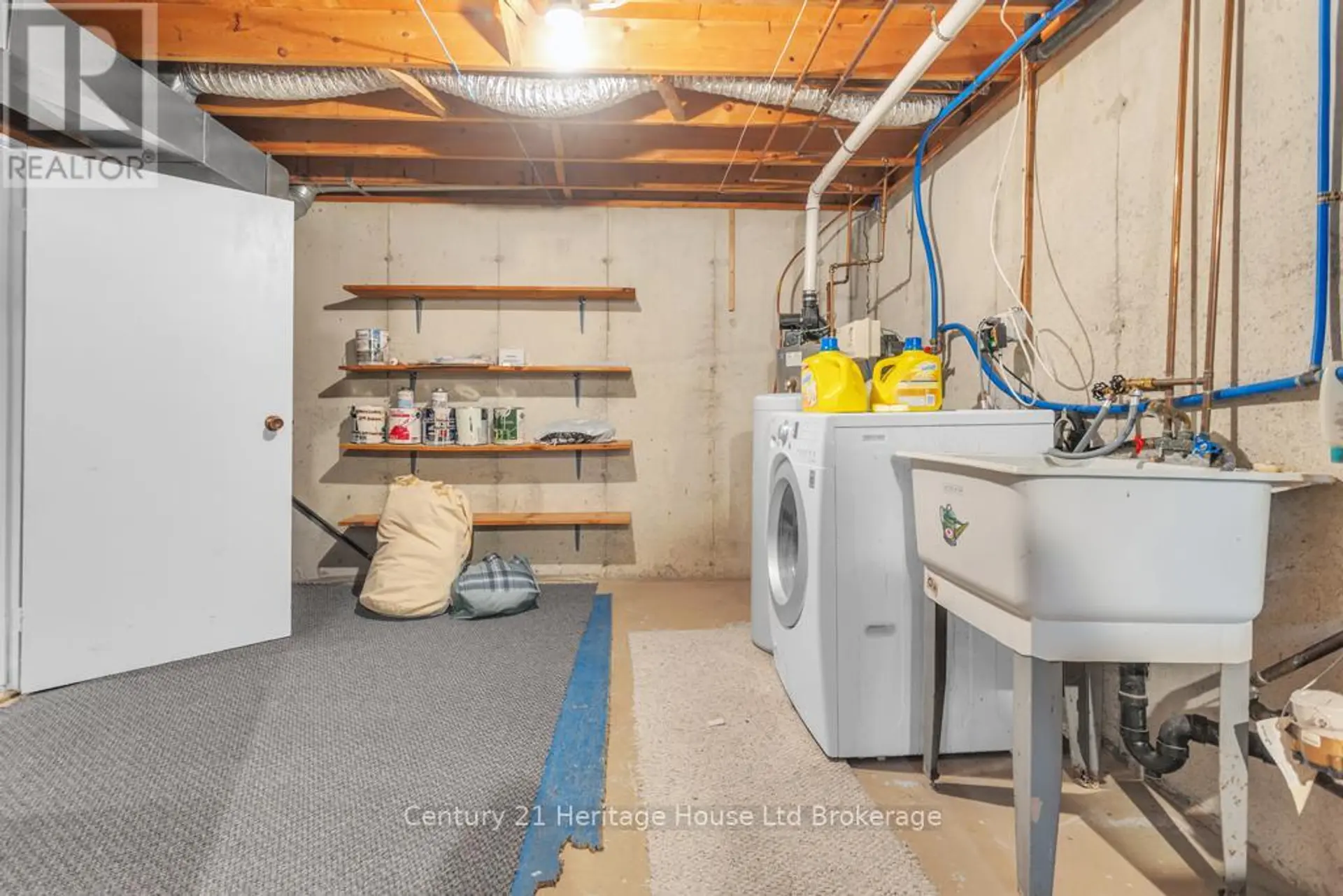#18 1 LAMERS COURT - Image 16