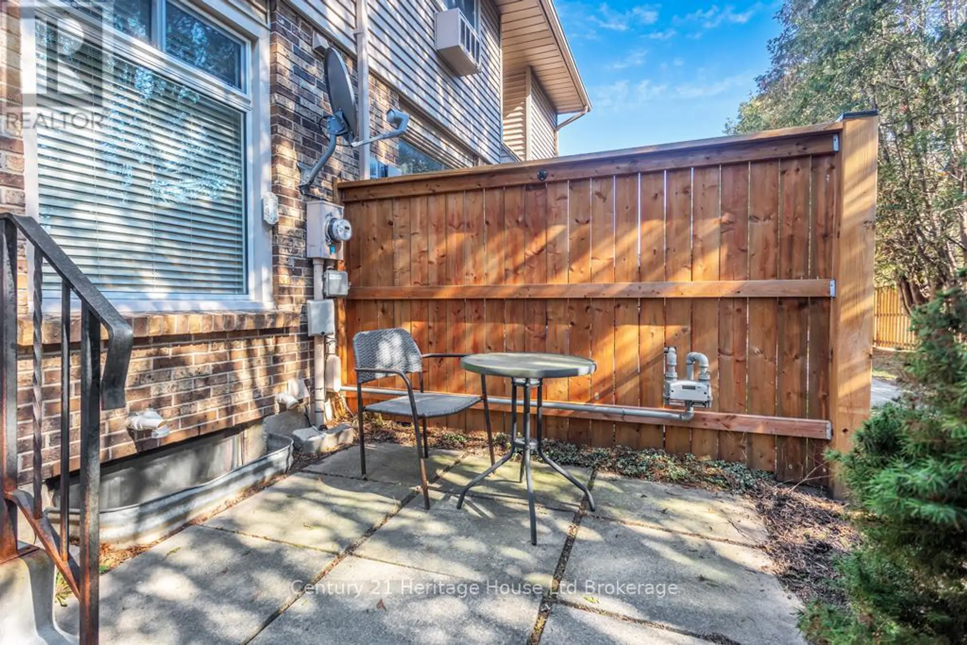 #18 1 LAMERS COURT - Image 3