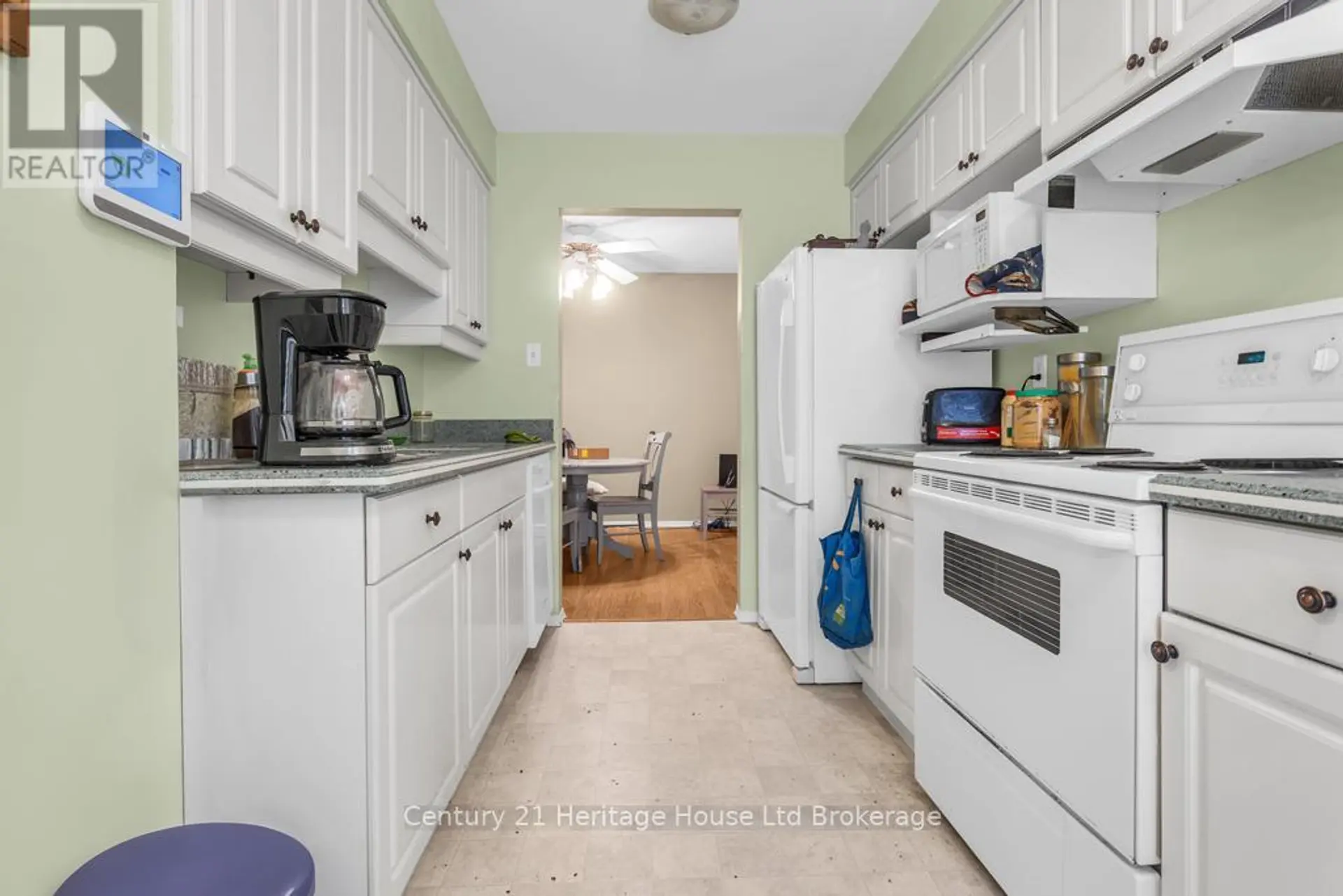#18 1 LAMERS COURT - Image 5