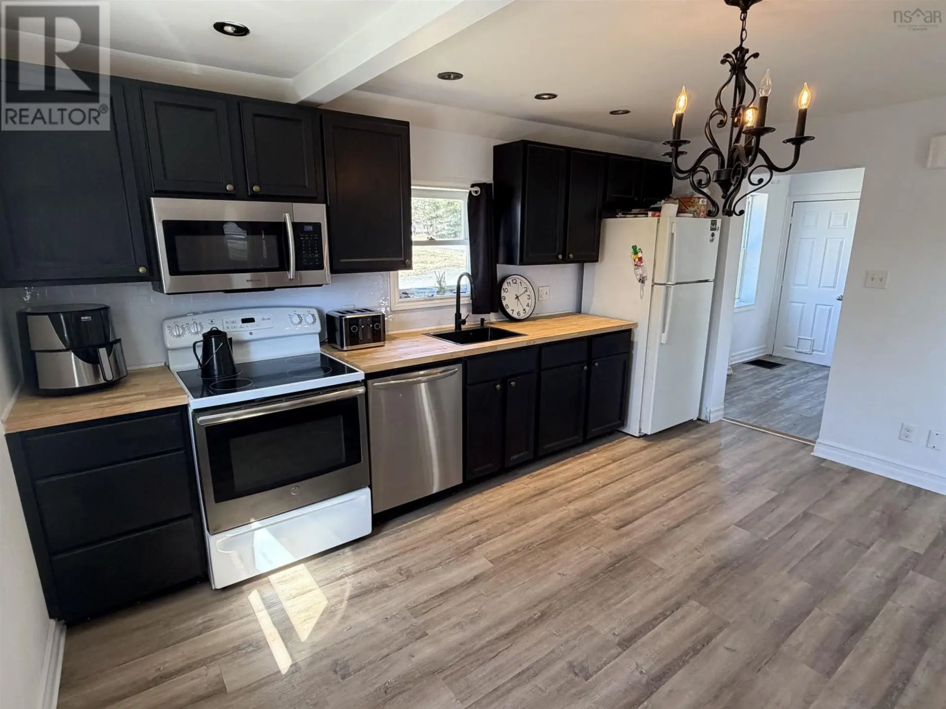 Property at 71 ELLIOTT STREET, Pictou, NS