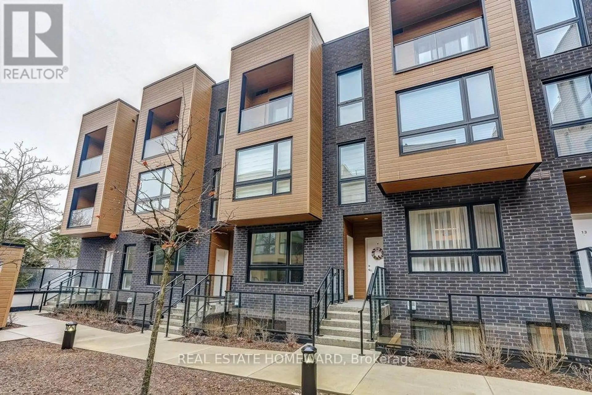 #16 35 BIRCHCLIFF AVENUE - Image 15