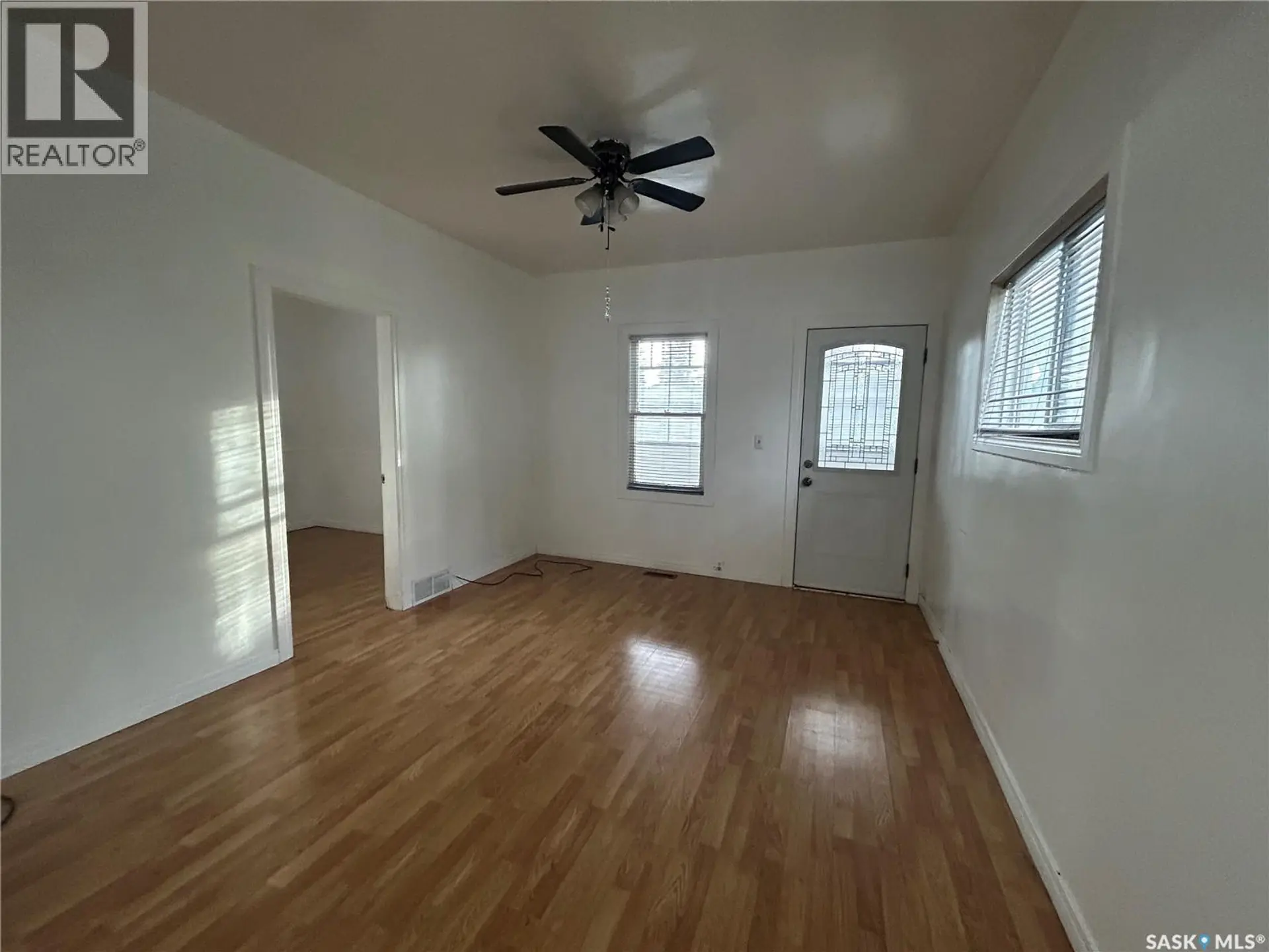 Property at 1042 COTEAU STREET W, Moose Jaw, SK