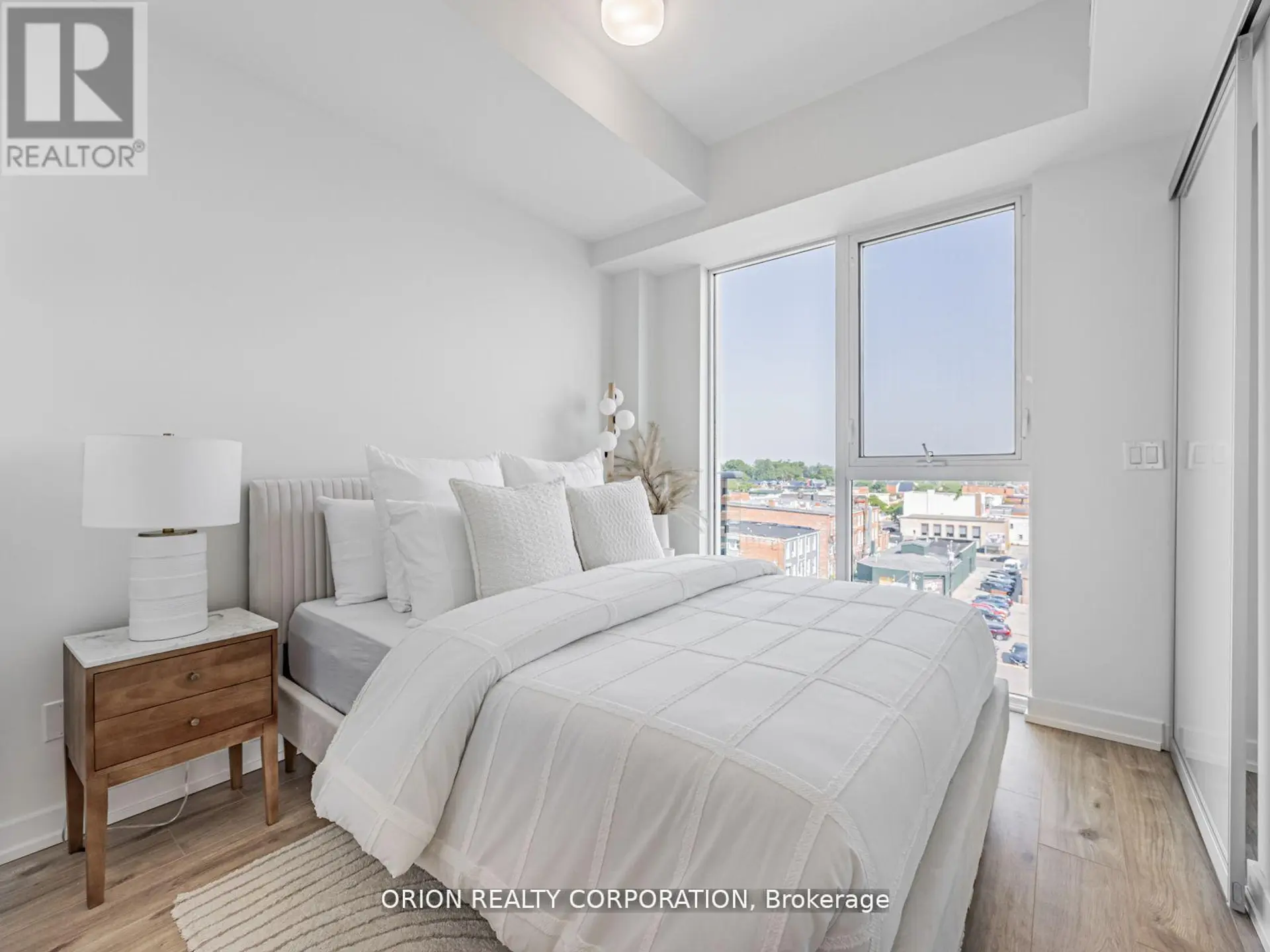#517 201 BROCK STREET S - Image 10