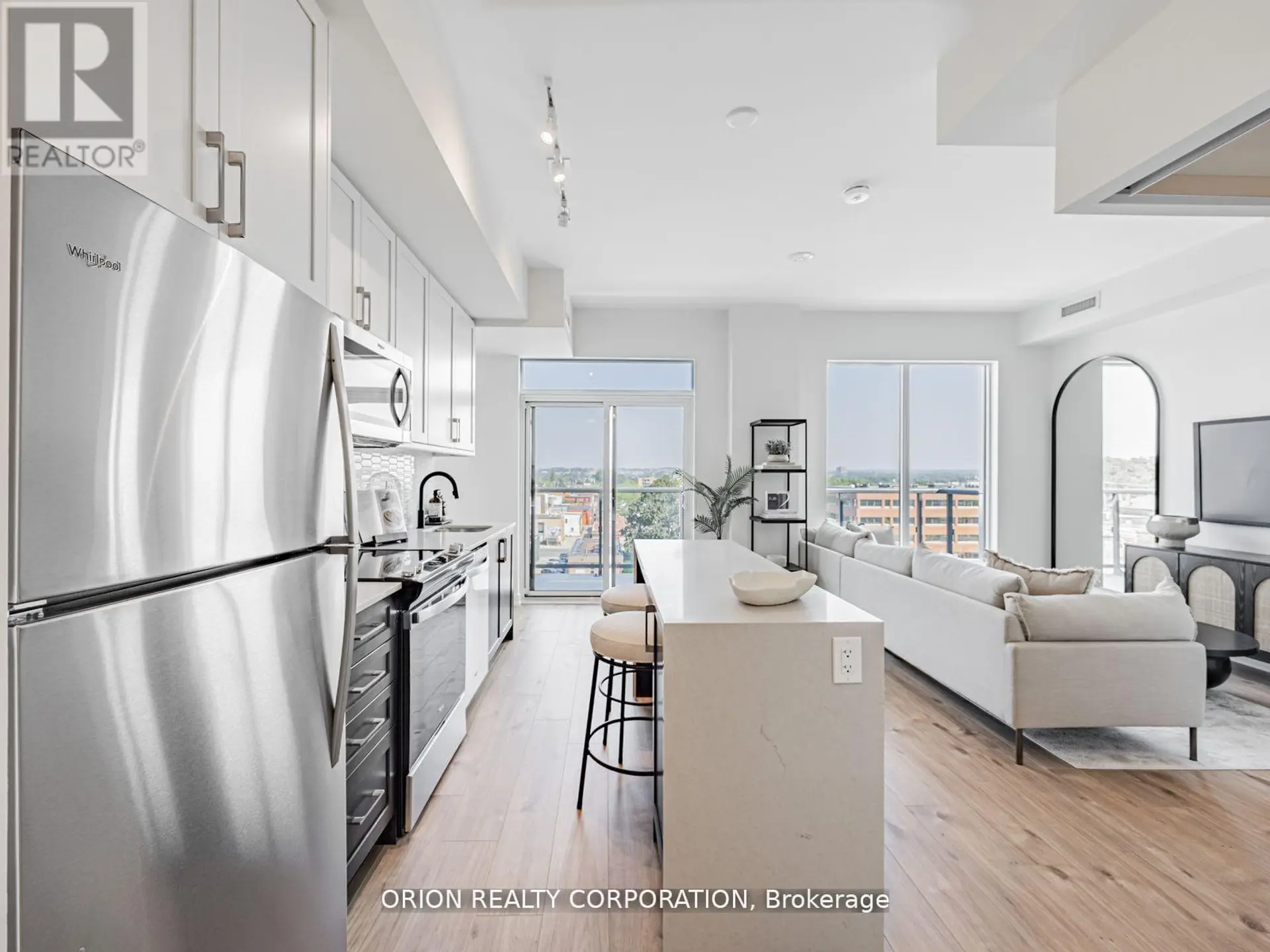 #517 201 BROCK STREET S - Image 3