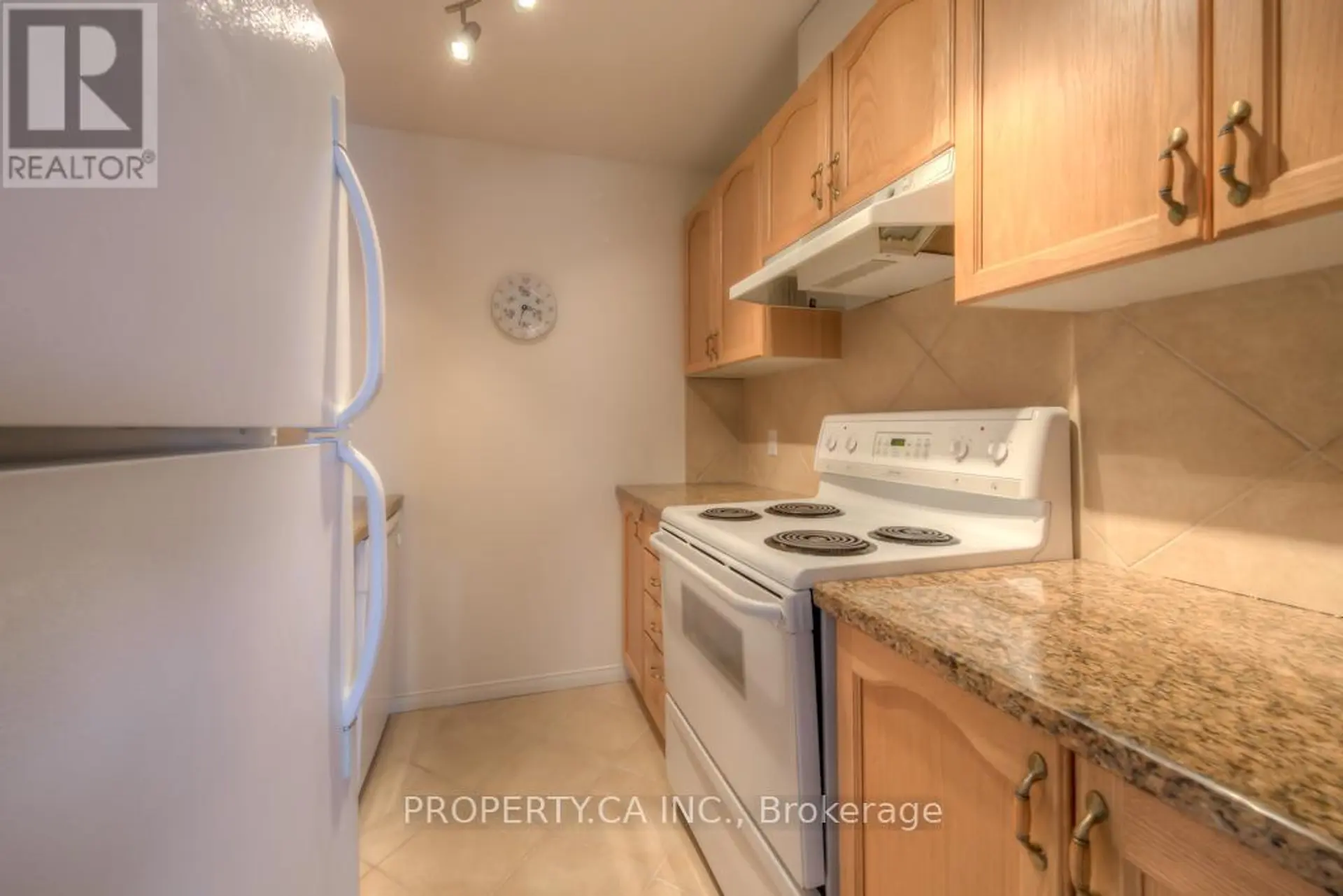 #301 778 SHEPPARD AVENUE W - Image 9