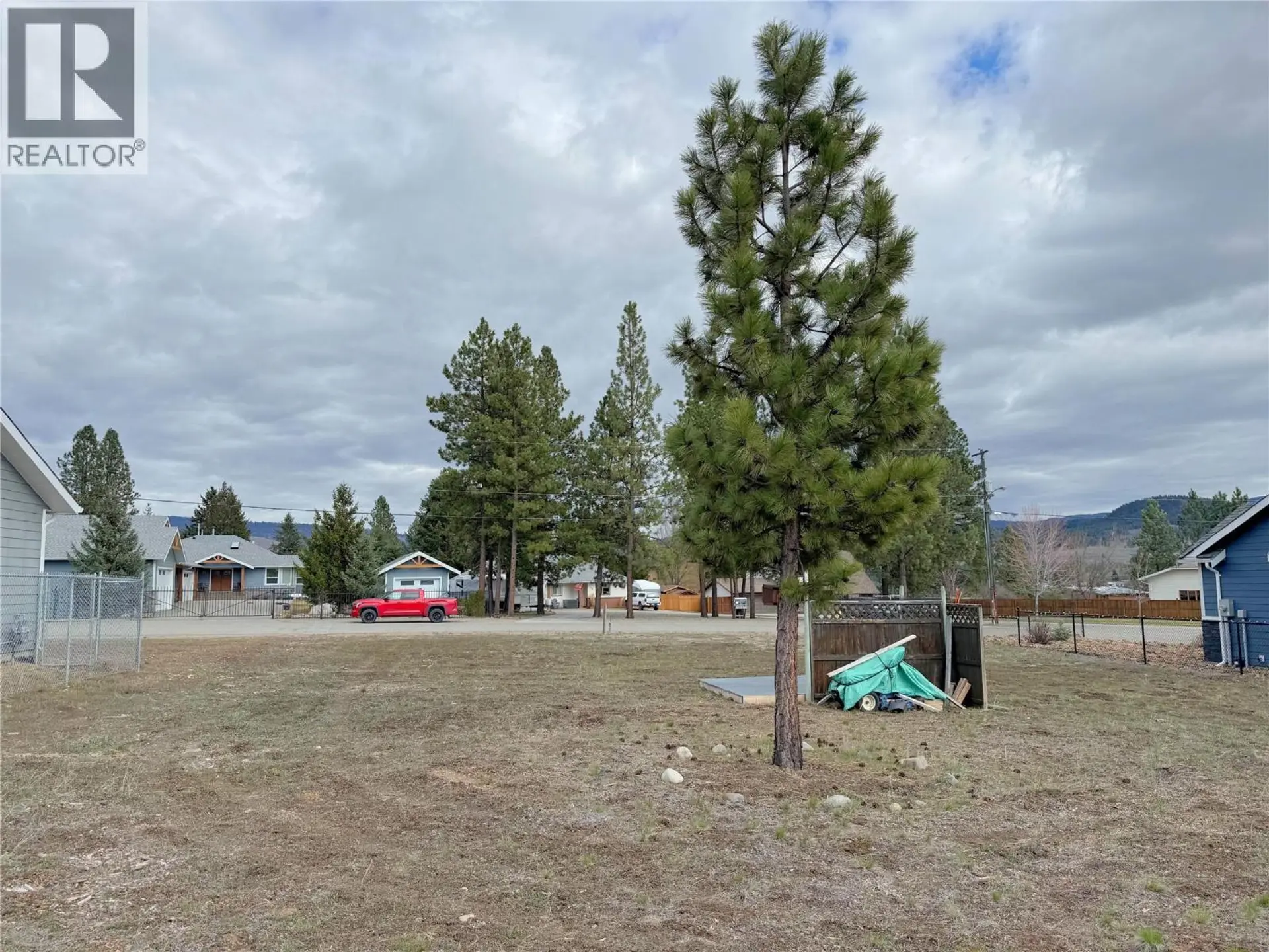 Property at 108 WEST CHINA CREEK ROAD, Princeton, BC