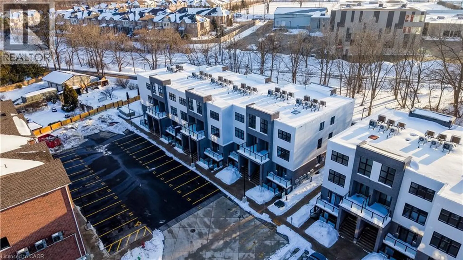 #41 31 MILL STREET - Image 19
