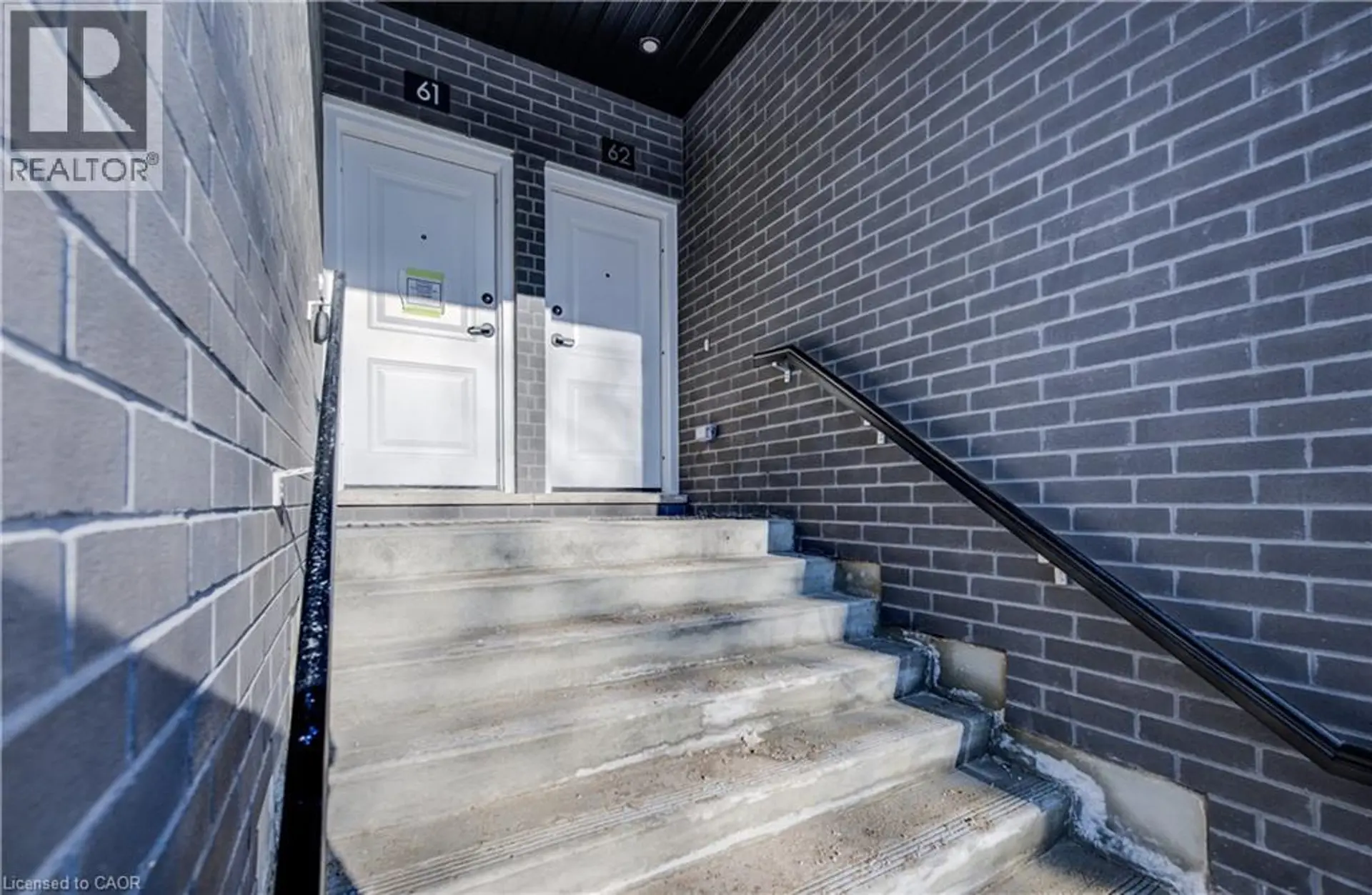 #89 31 MILL STREET - Image 2