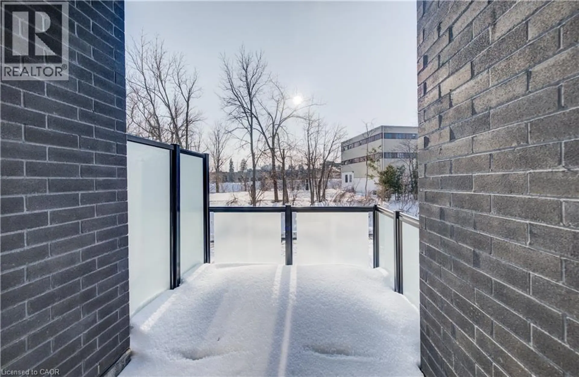 #89 31 MILL STREET - Image 9