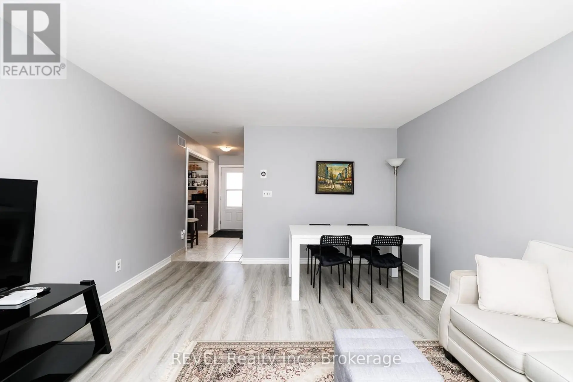 #25 6476 HUGGINS STREET - Image 9