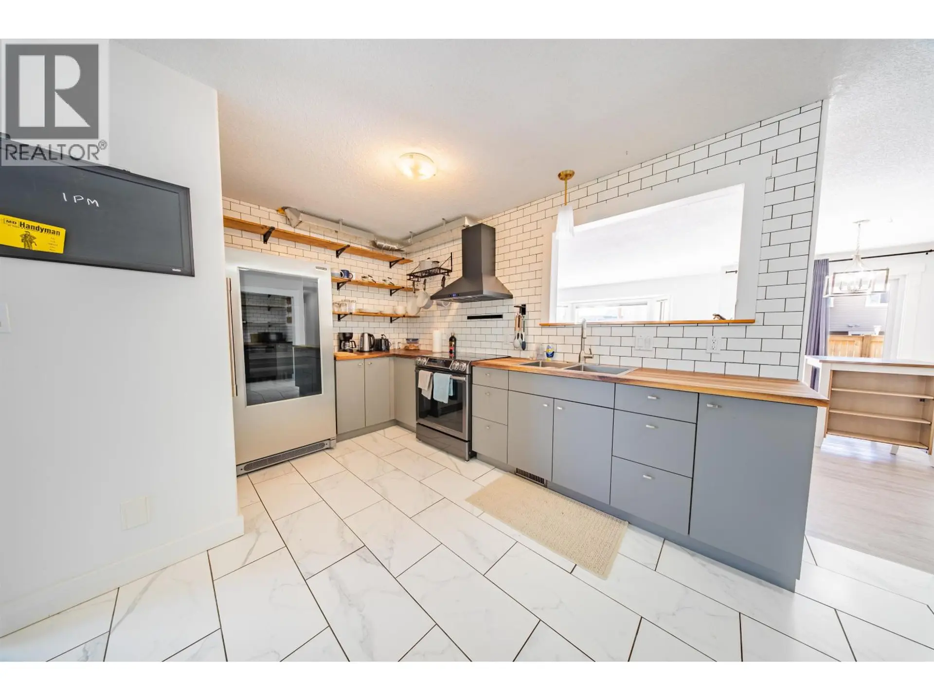 Property at 9917 115 AVENUE, Fort St. John, BC