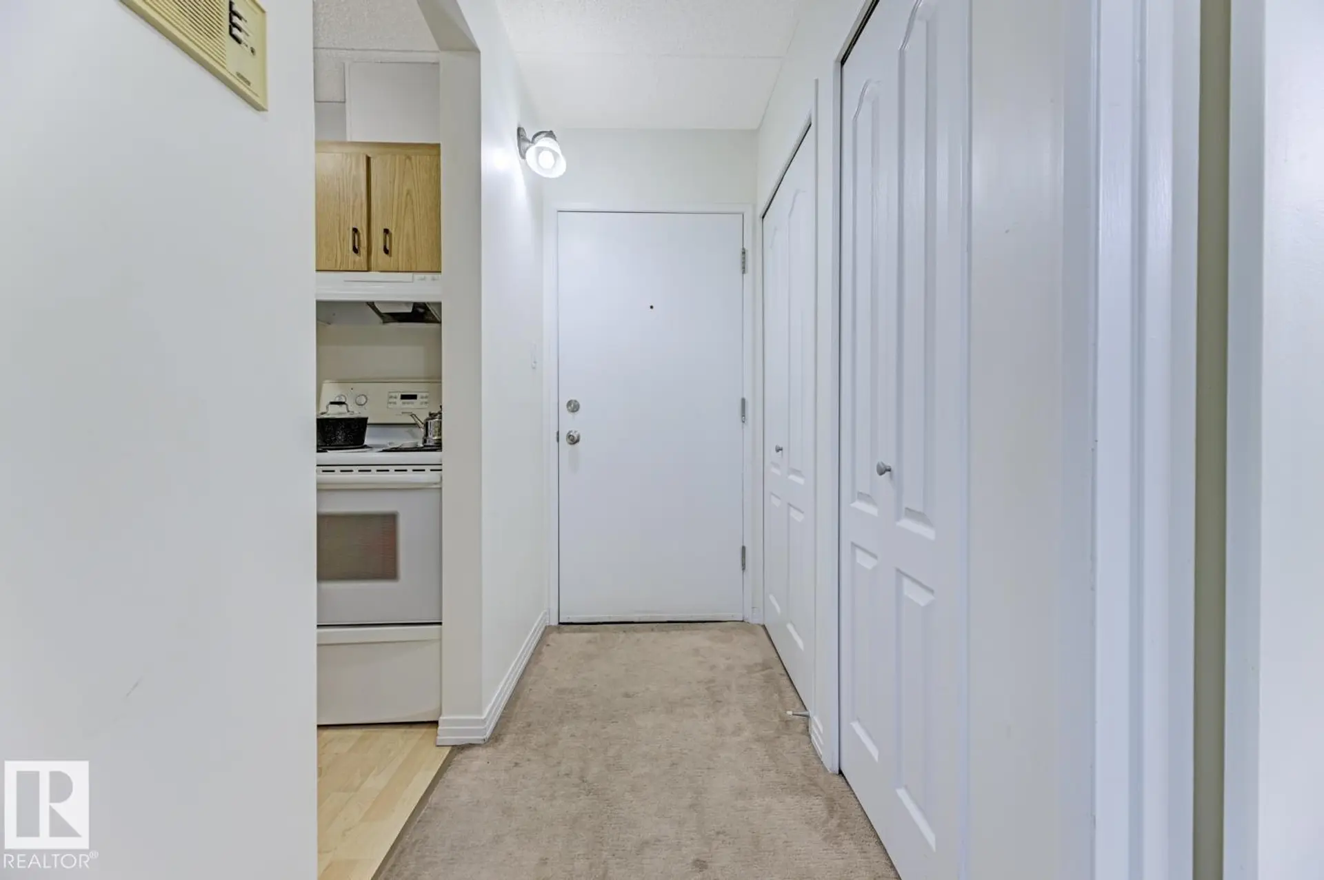 #404 11026 106 ST NW - Image 11
