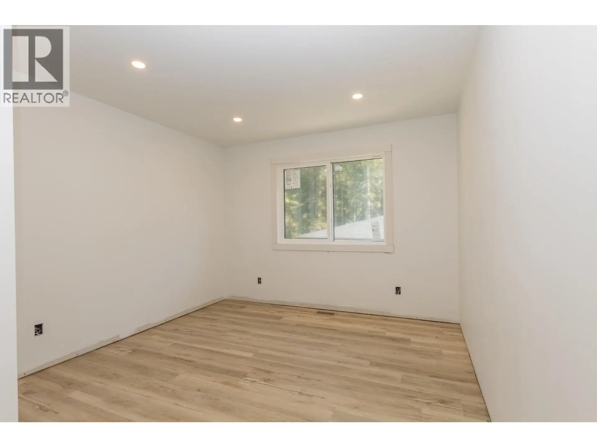 Property at 1500 21 STREET NE, Salmon Arm, BC