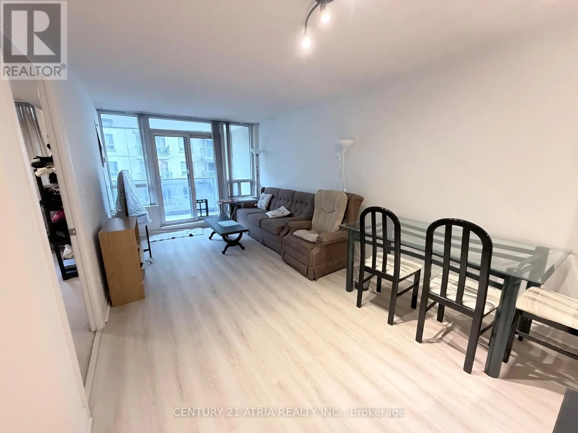 #303 8 REAN DRIVE - Image 9