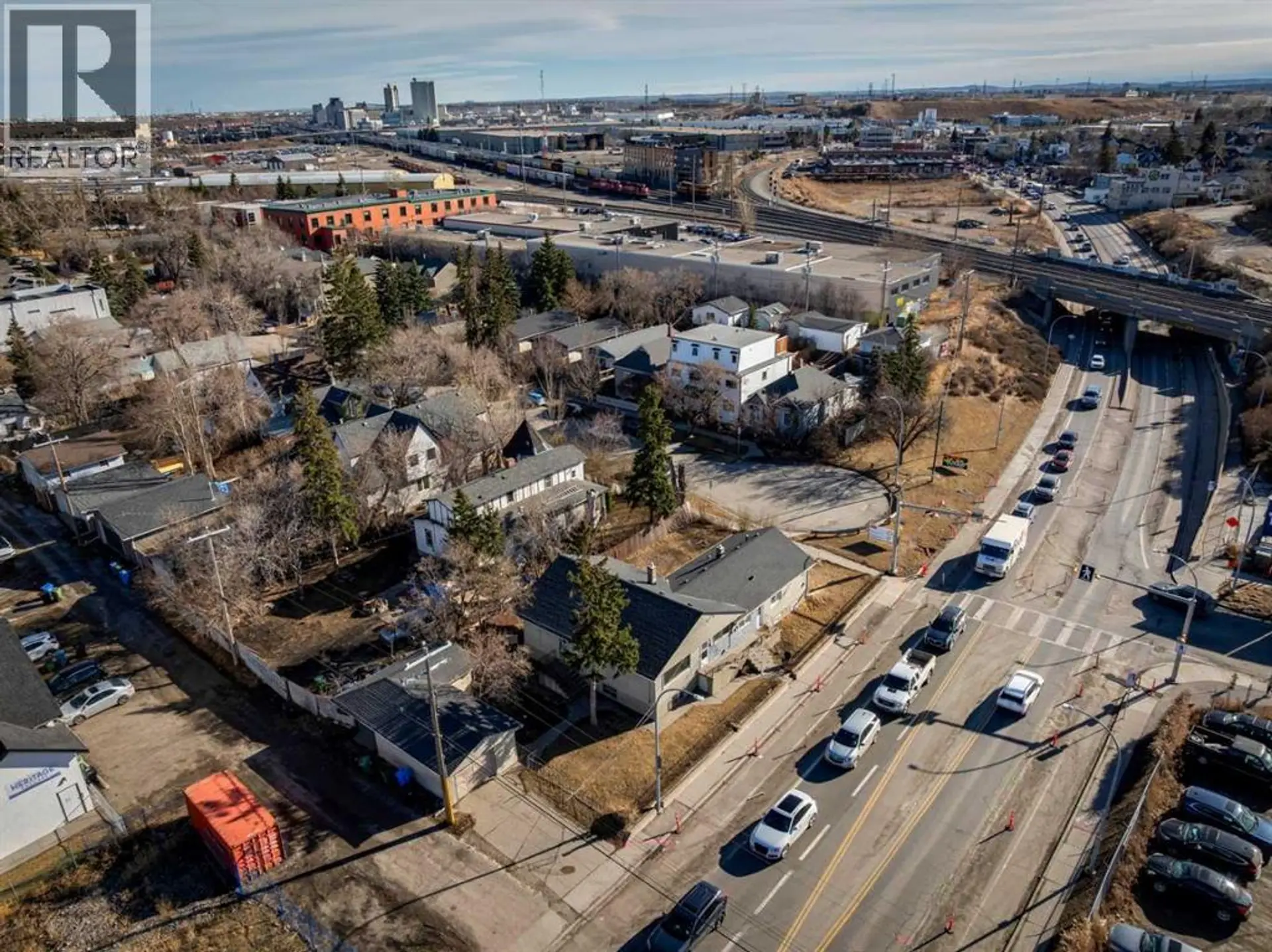 Property at 1302 11 AVENUE SE, Calgary, AB