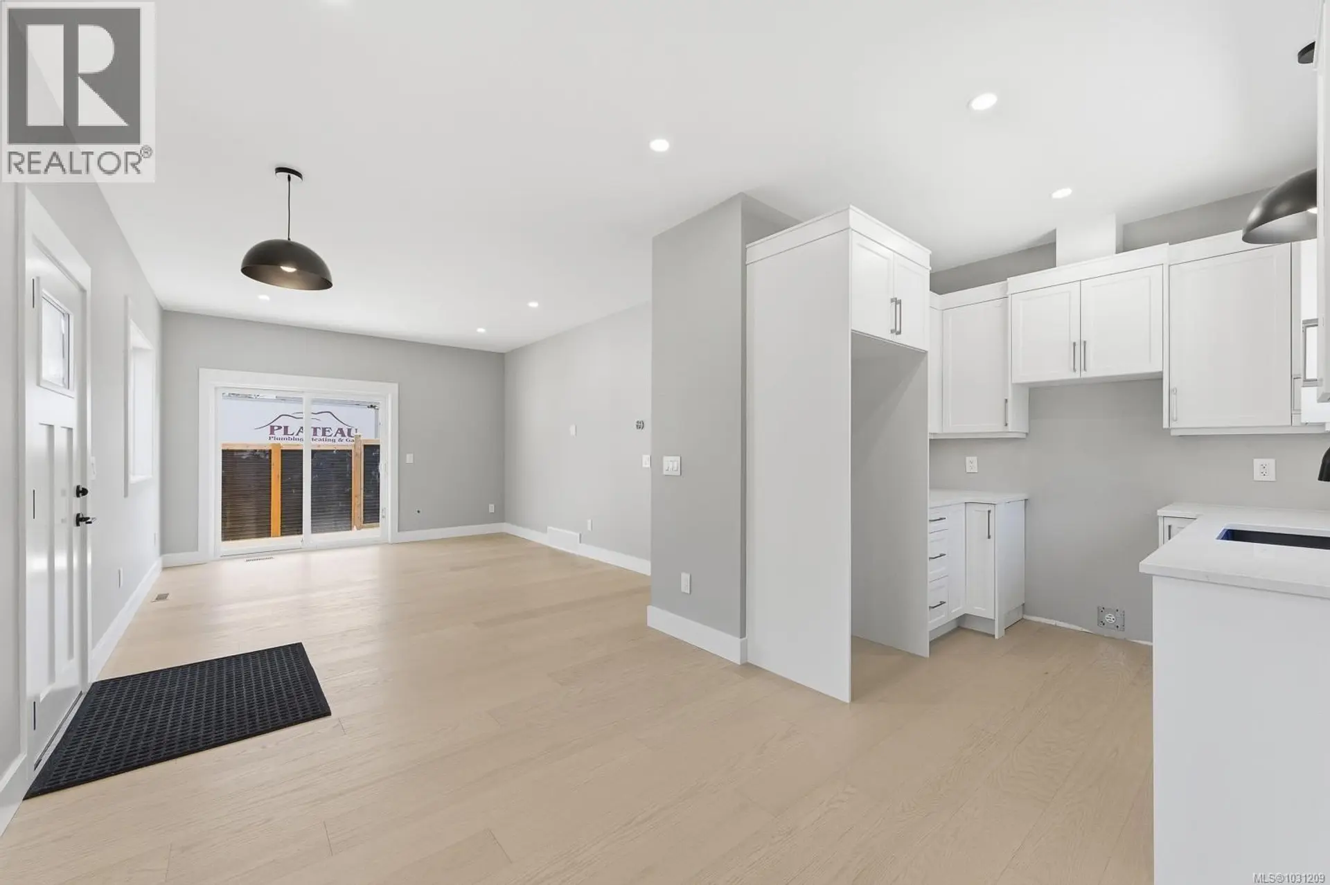 Property at #A 2319 MCDONALD RD, Comox, BC