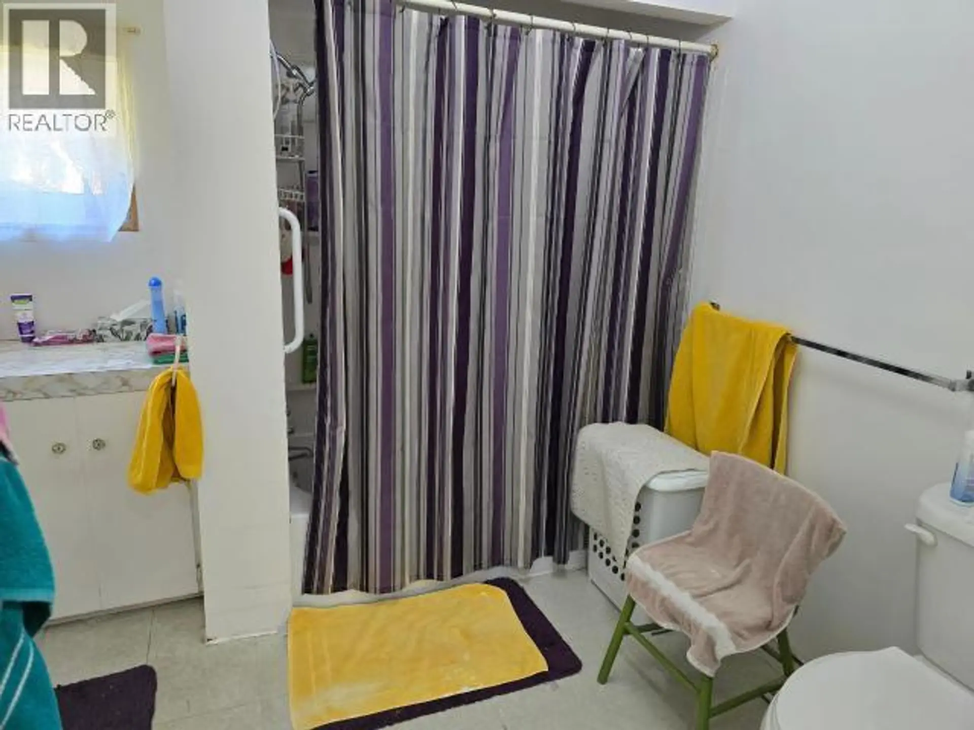 Property at 5287 MCGUFFIE AVE, Powell River, BC