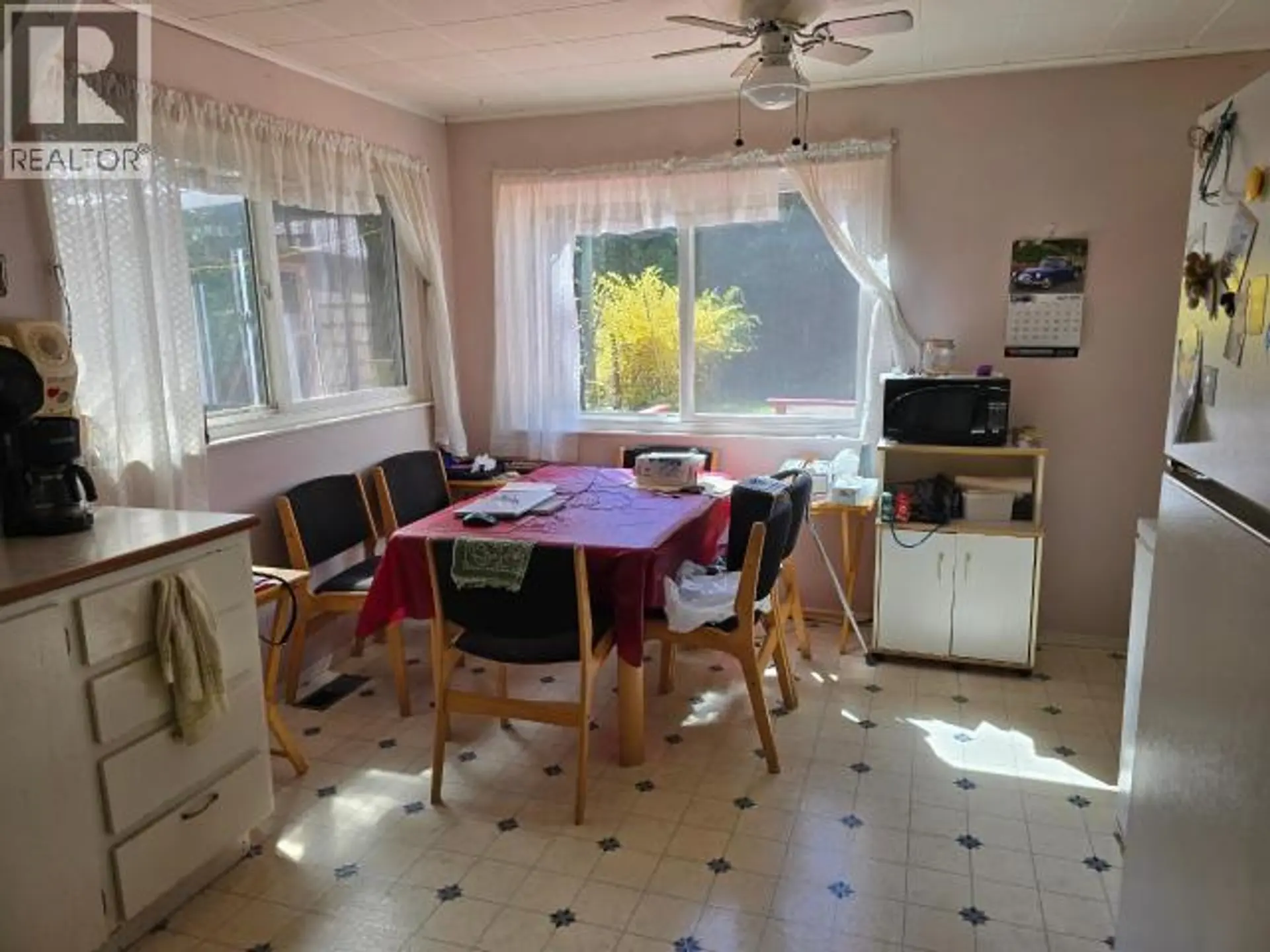 Property at 5287 MCGUFFIE AVE, Powell River, BC