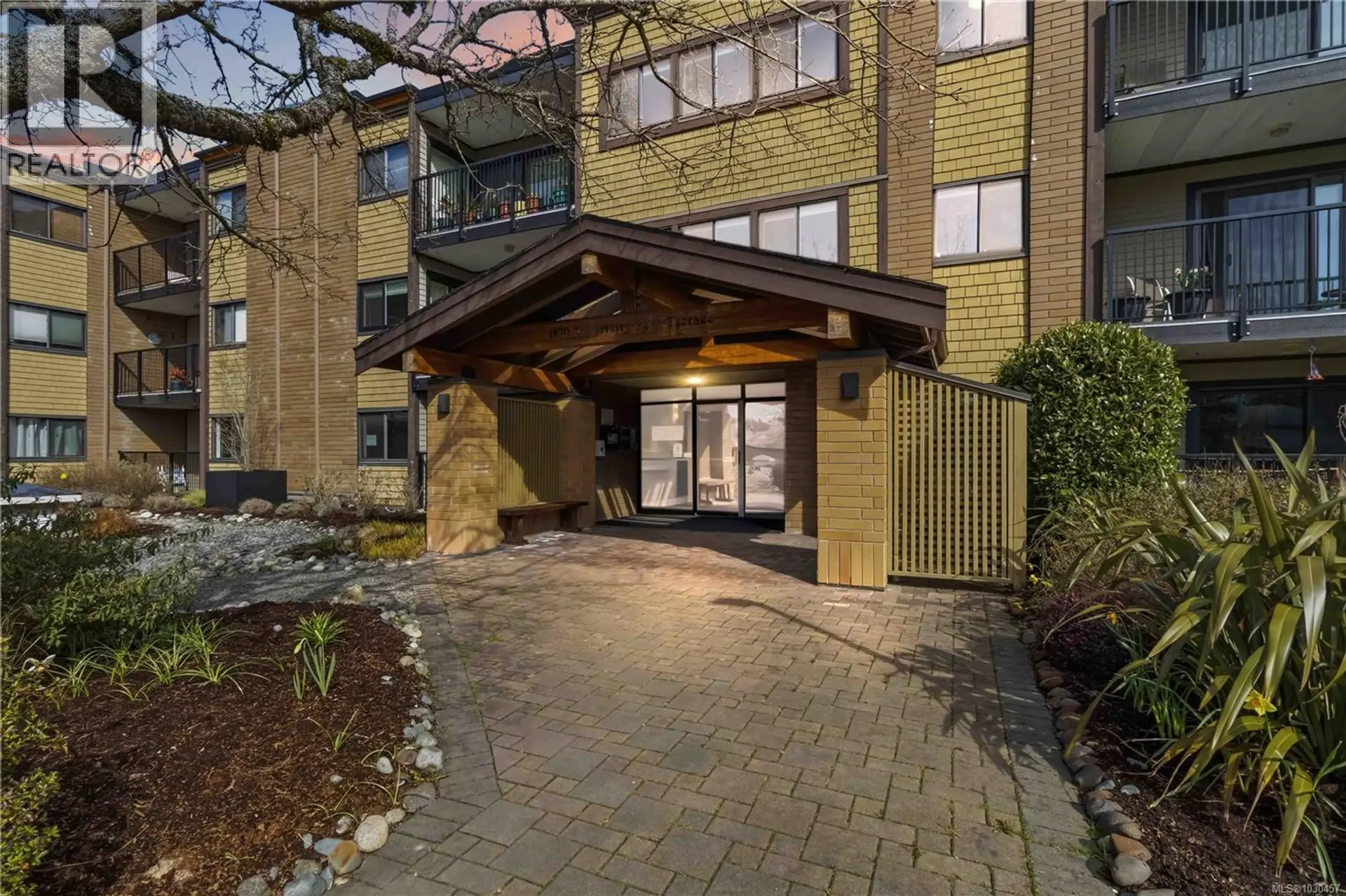 Property at #224 1870 McKenzie Ave, Saanich, BC